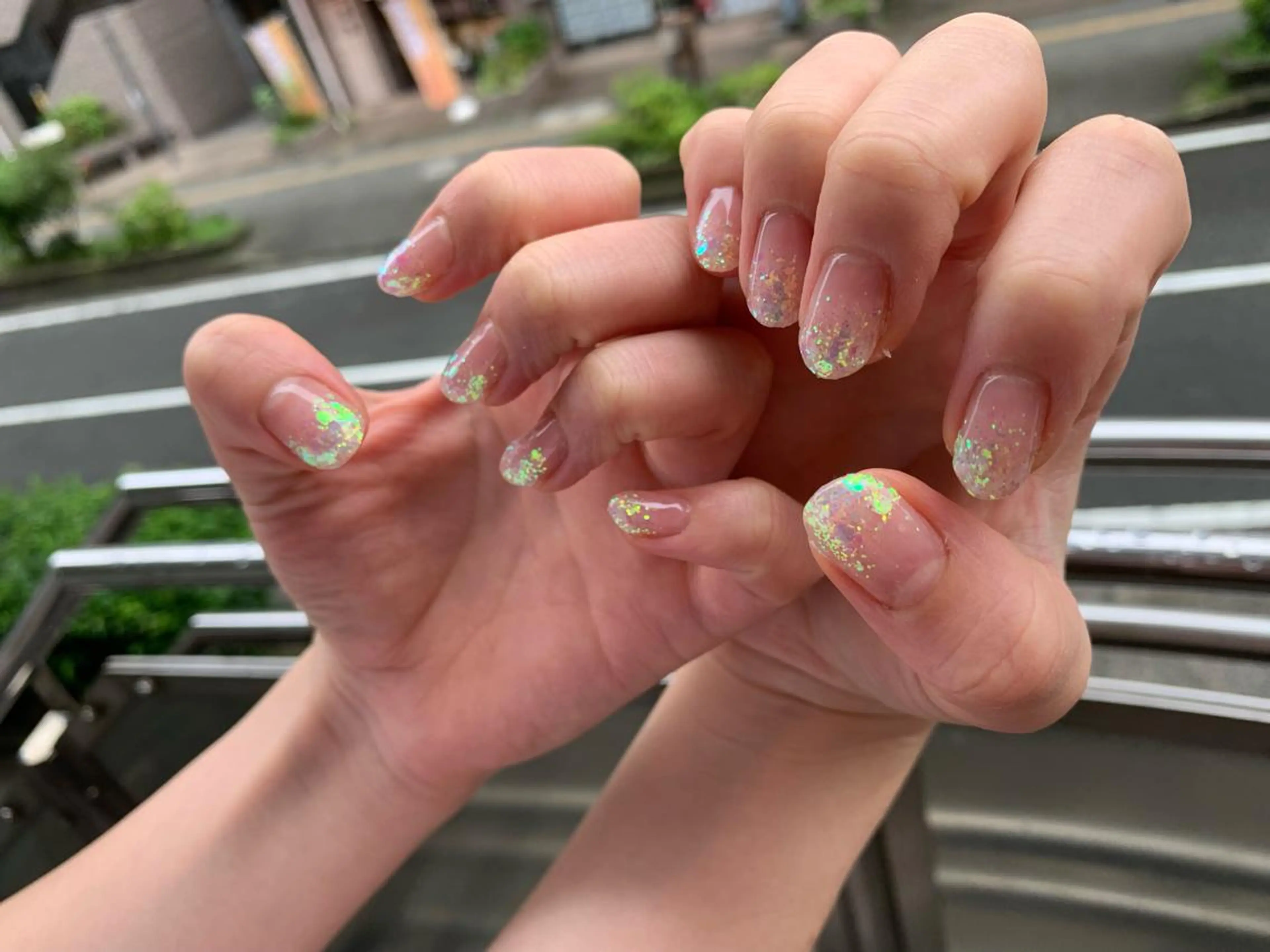 ネイル ラメ(グリッター) ラメグラデーション マキノ ユイのネイルデザイン