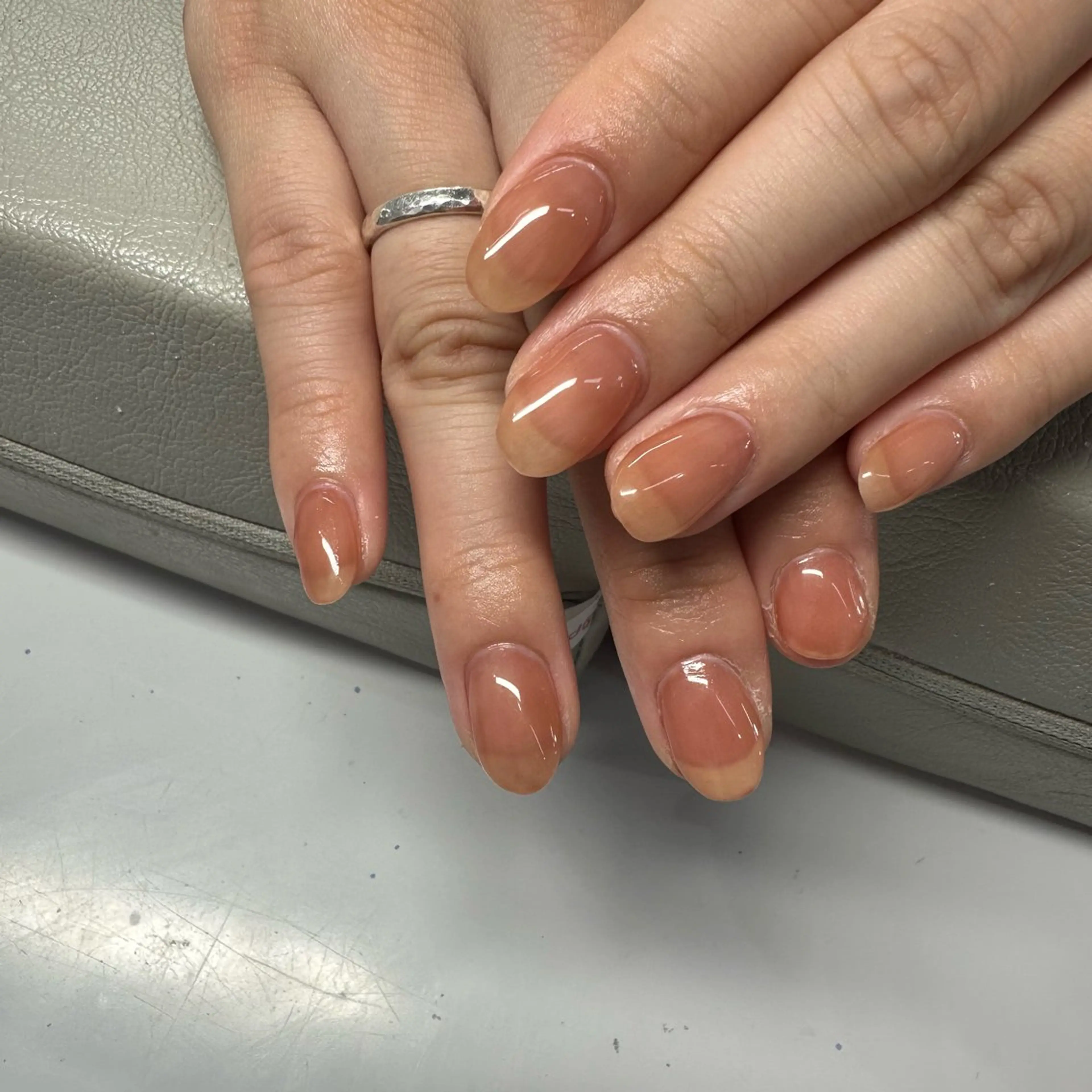 ネイル ブラウン WOLTOKYO渋谷 yunaのネイルデザイン