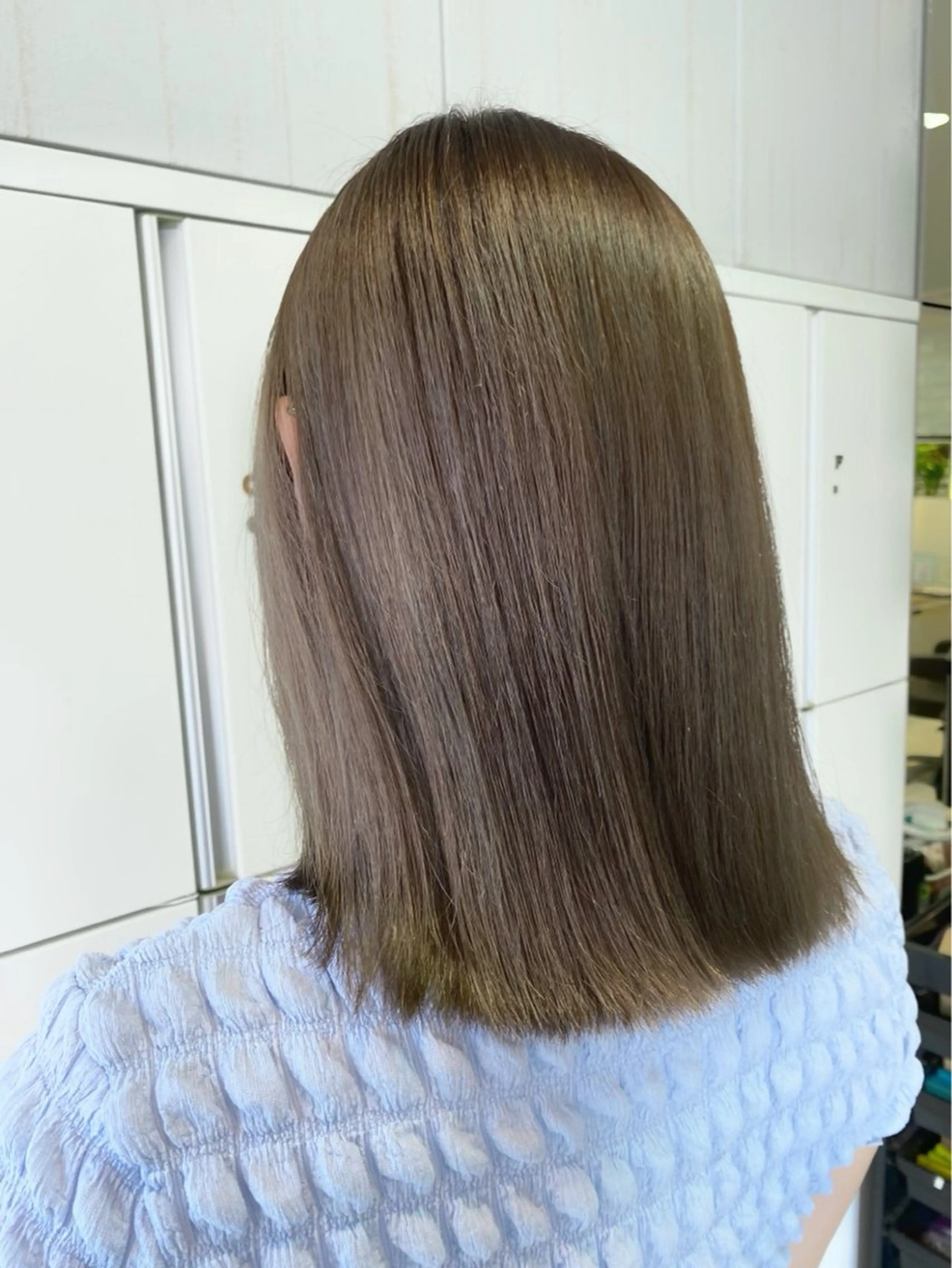 ミディアム カラー ブリーチ グレージュ ヘアカラー トリートメント 🫧カラーモデル募集 /キリコのヘアスタイル