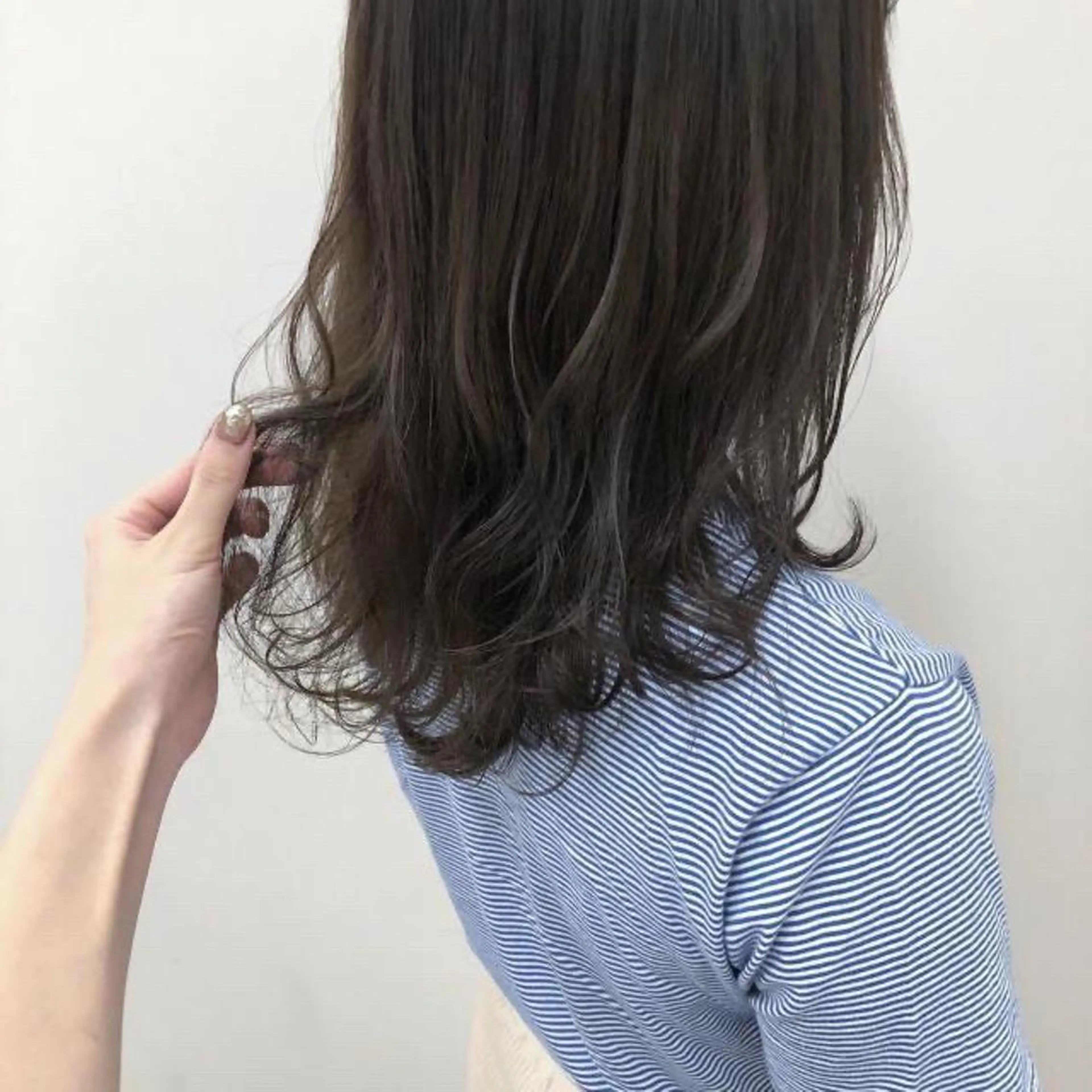 ミディアム Okamura Chisatoのヘアスタイル