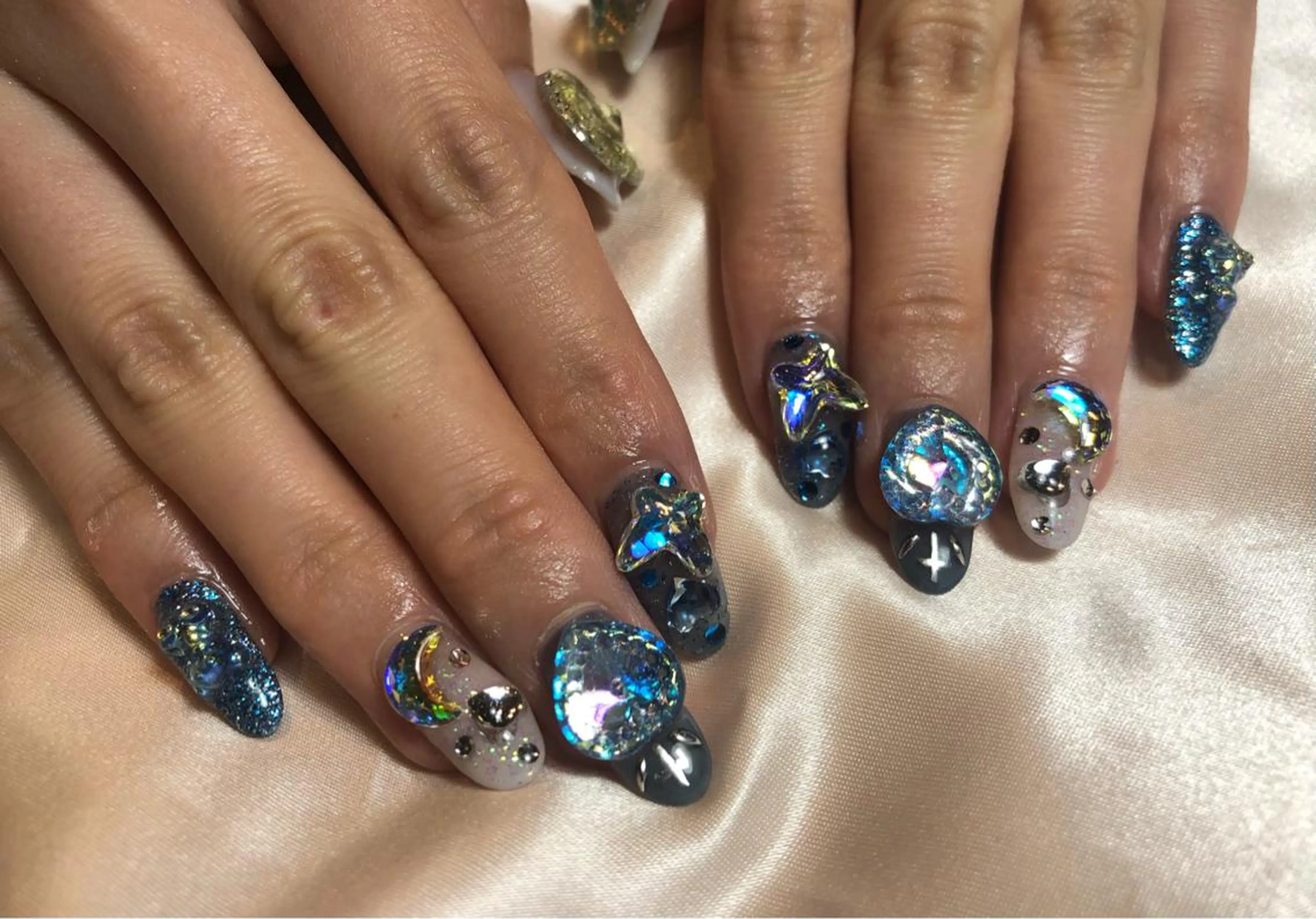 ネイル 持ち込み ハンドネイル パラあり！フィルイン 美フォルムのネイルデザイン