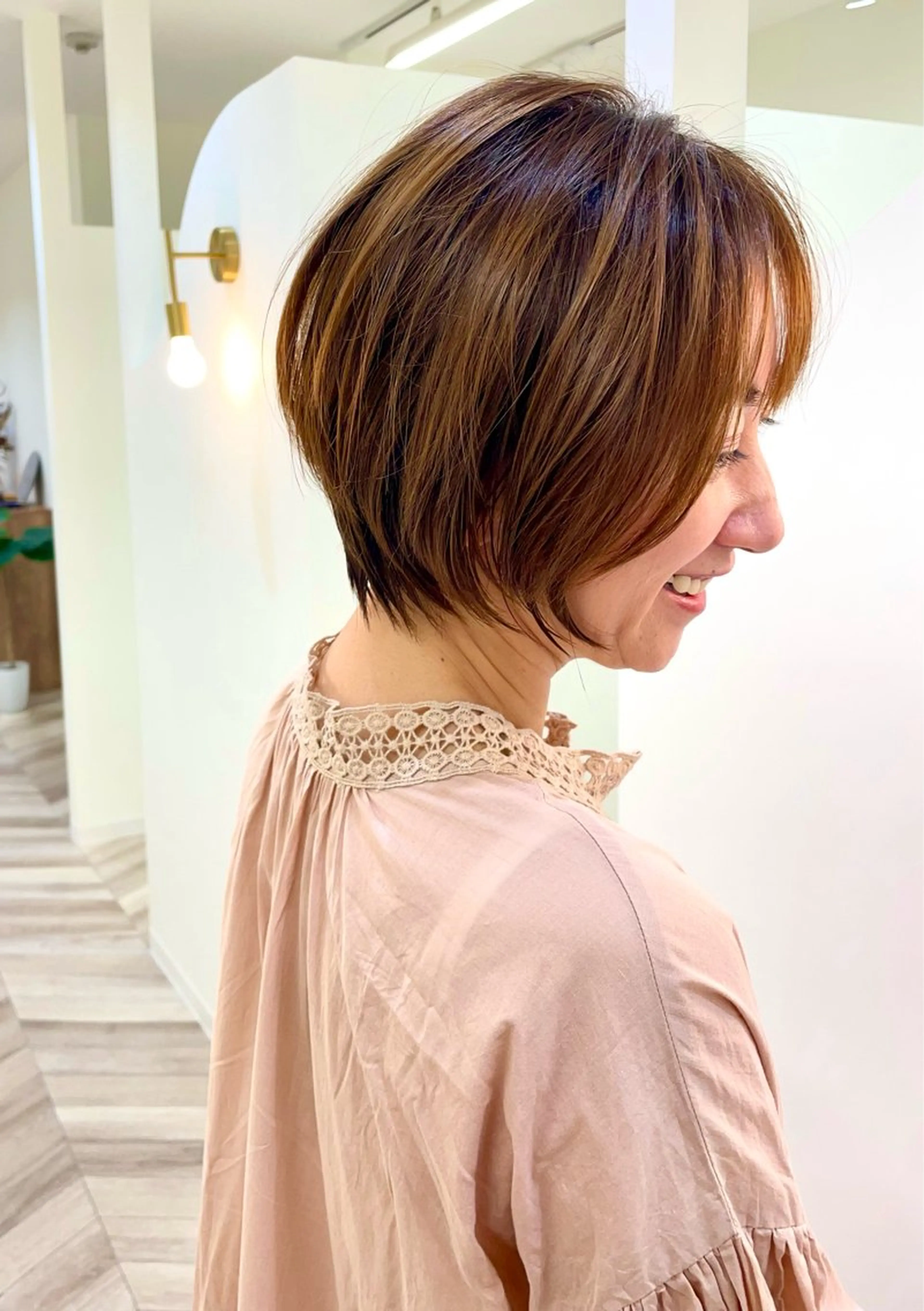 ショート カット トリートメント ヘッドスパ 深谷 薫のヘアスタイル