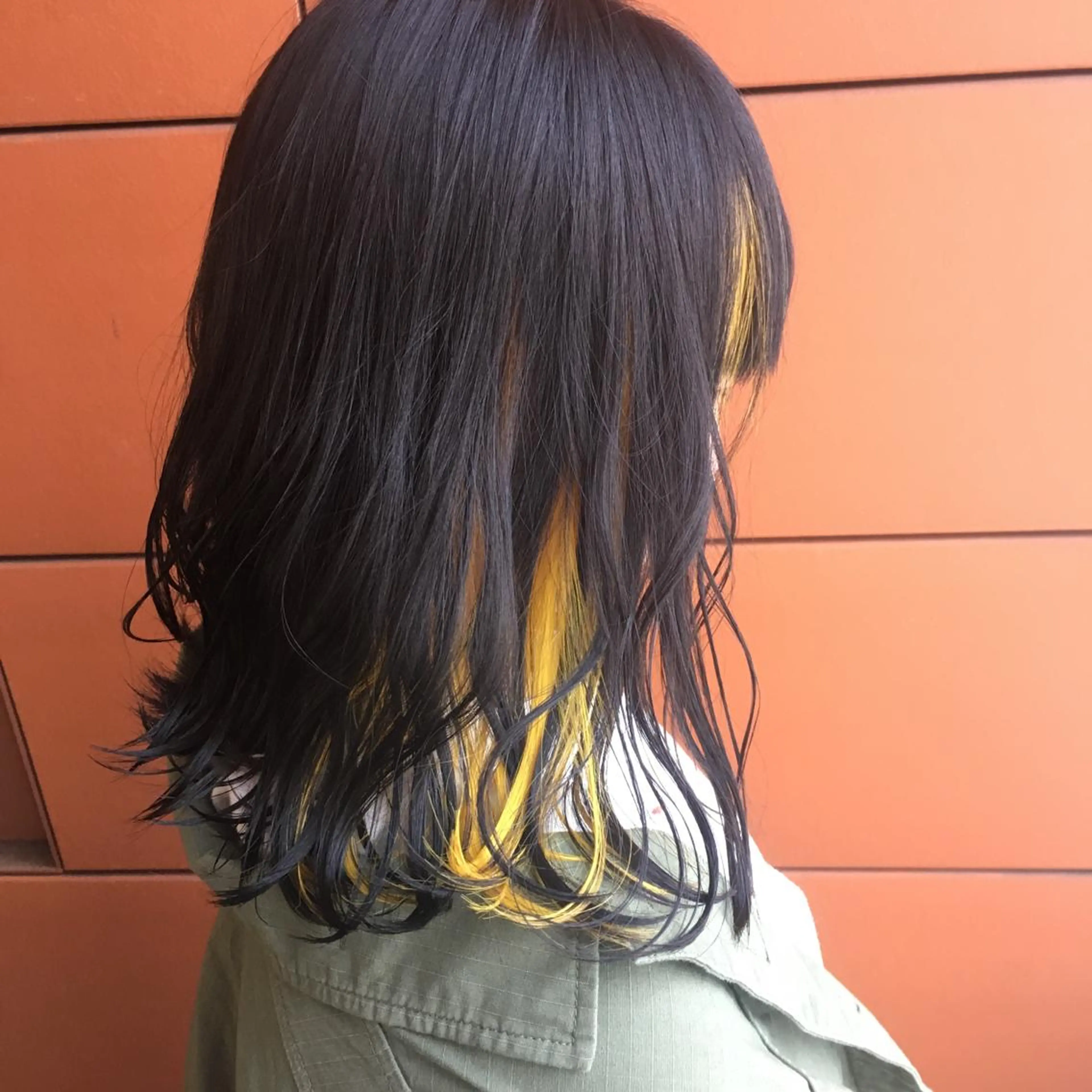 ミディアム カラー インナーカラー 井手 孔介のヘアスタイル