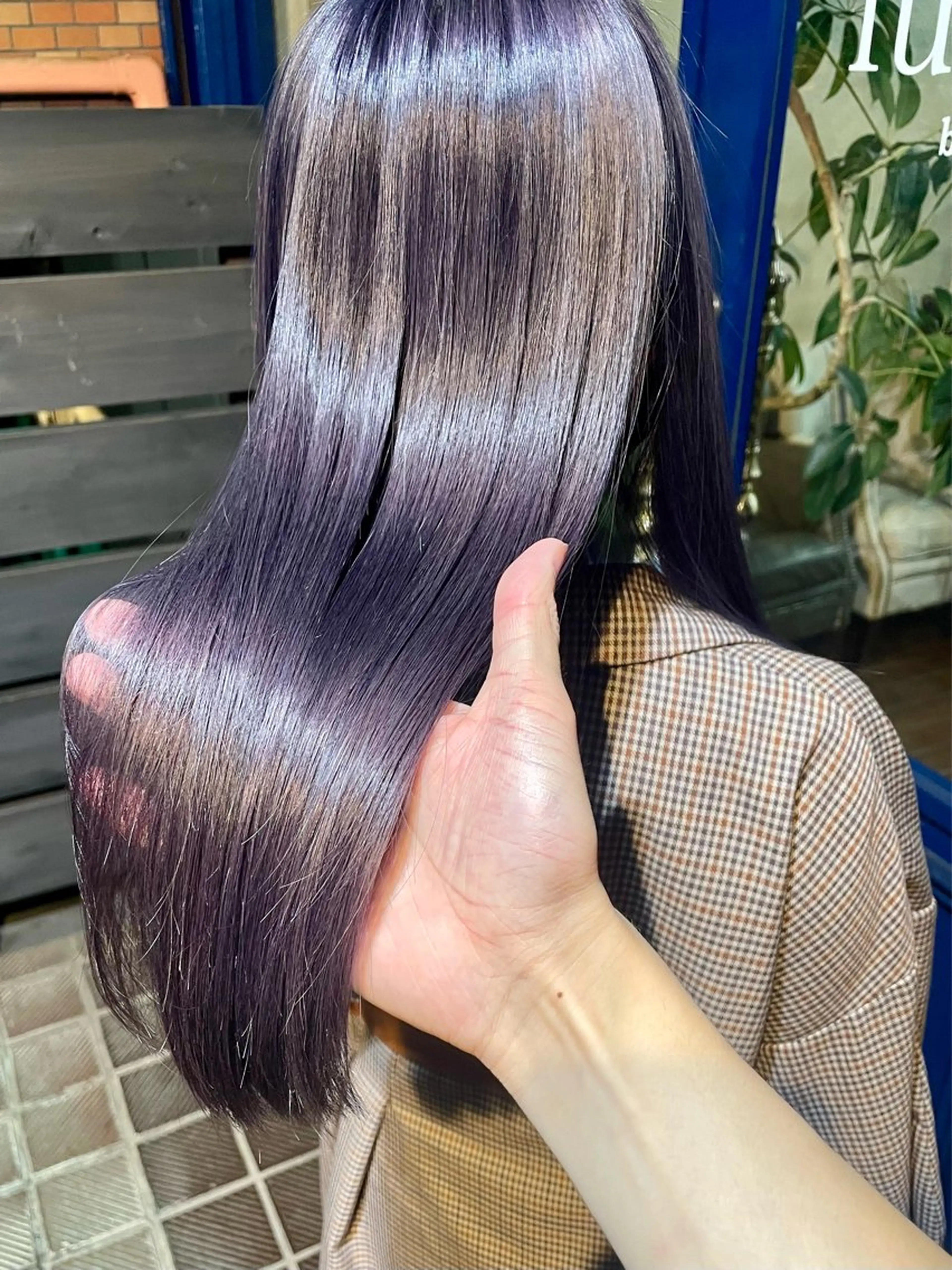 セミロング カラー 由谷 祥伍のヘアスタイル