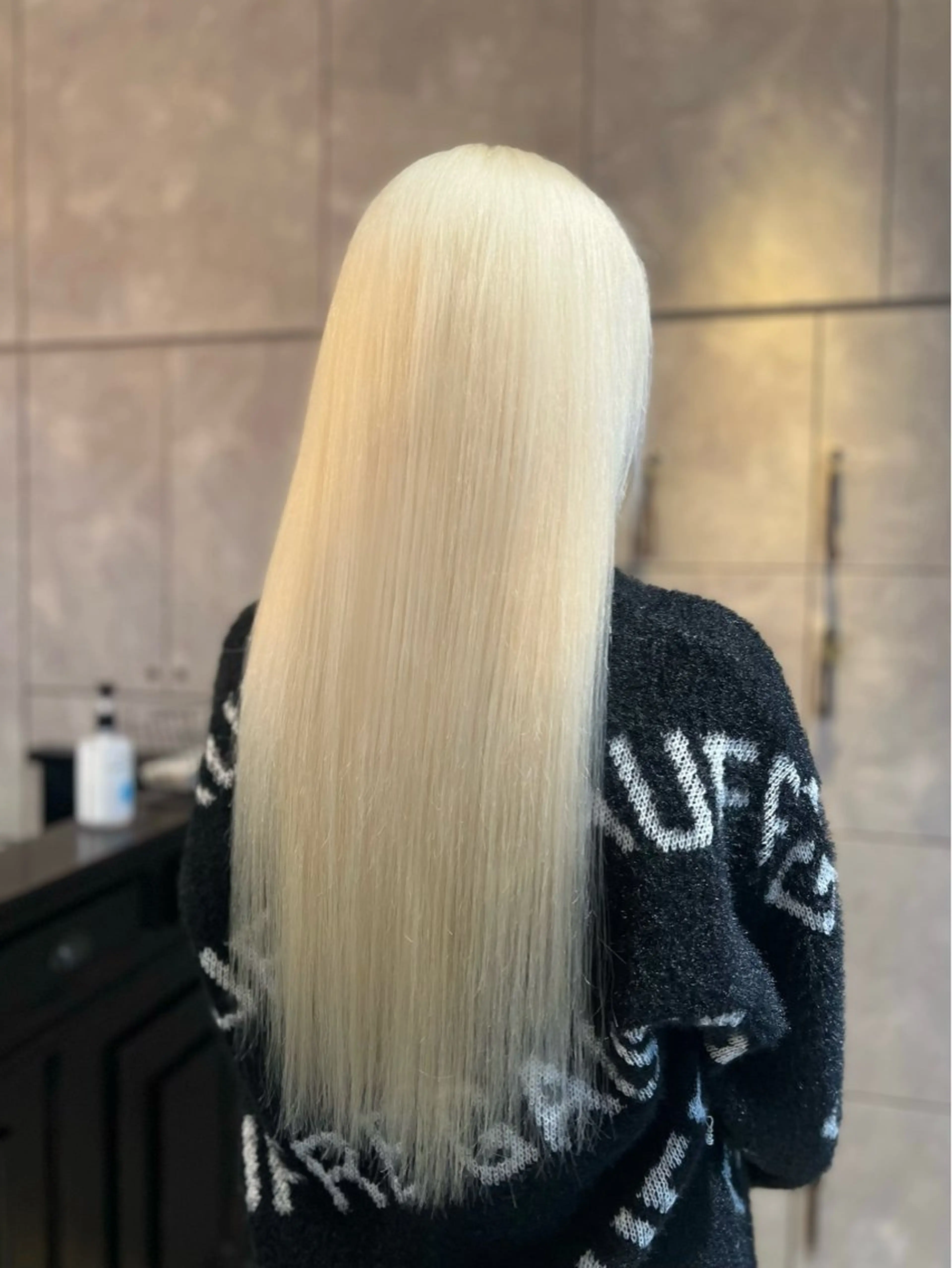 ロング カラー 🎀ハイトーン・艶 カラー HANA🎀のヘアスタイル