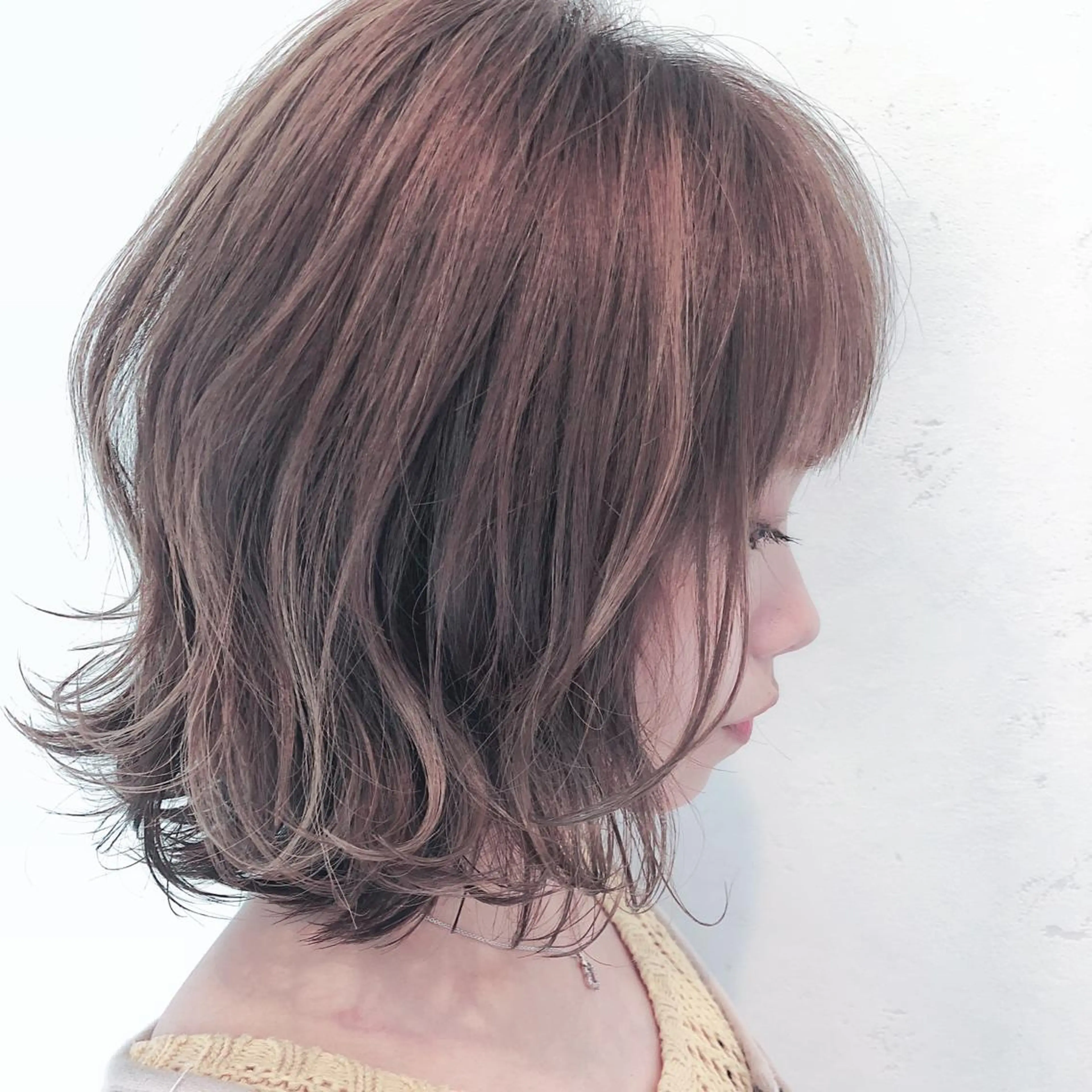 ミディアム カラー 伊藤 さやかのヘアスタイル