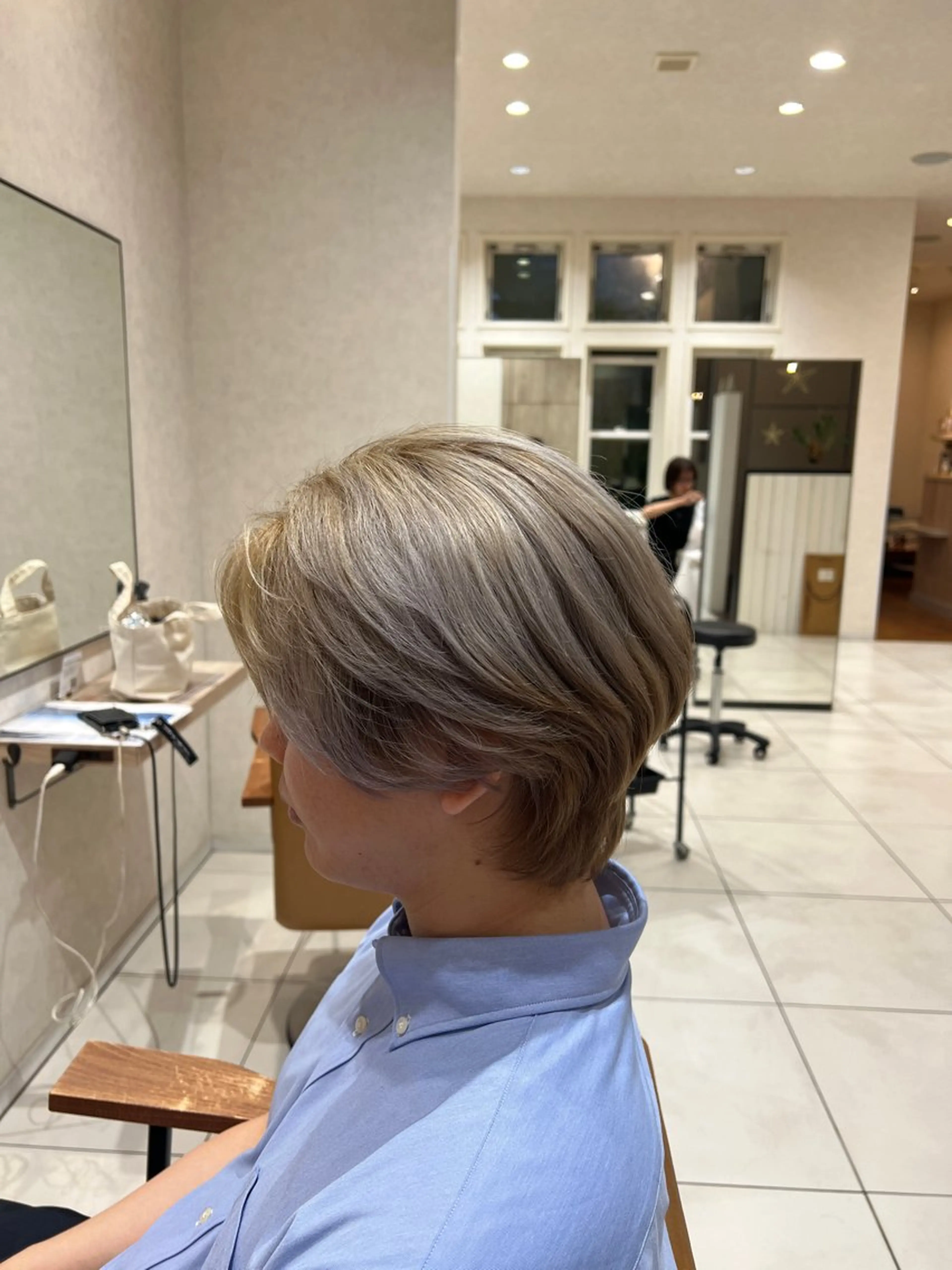 カラー ブリーチ ラベンダーカラー メンズ特化フェザー パーマ🚗タケシのヘアスタイル