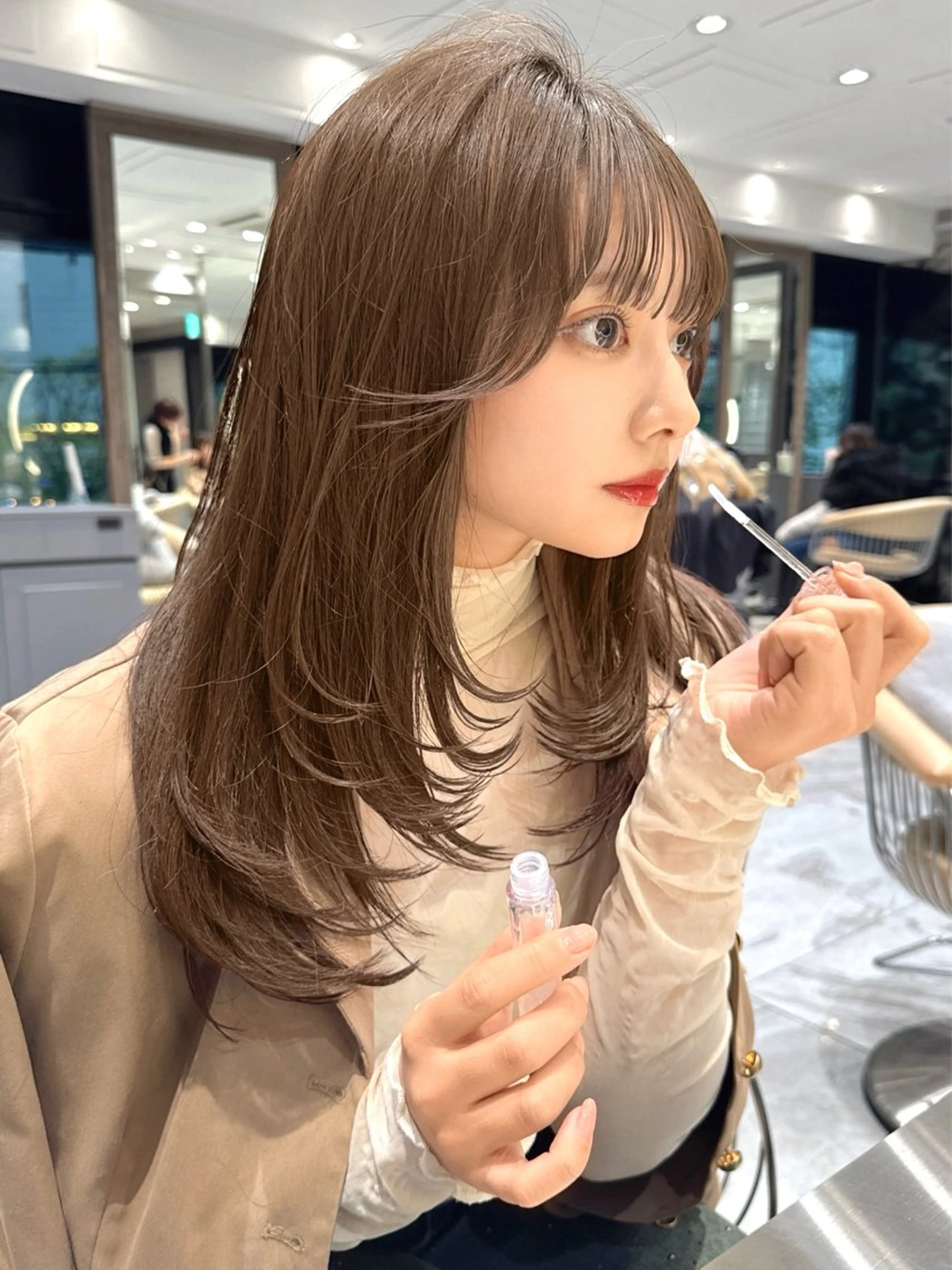 ロング ロングレイヤー レイヤーカット ロング Yuto レイヤー /ミルクティーのヘアスタイル