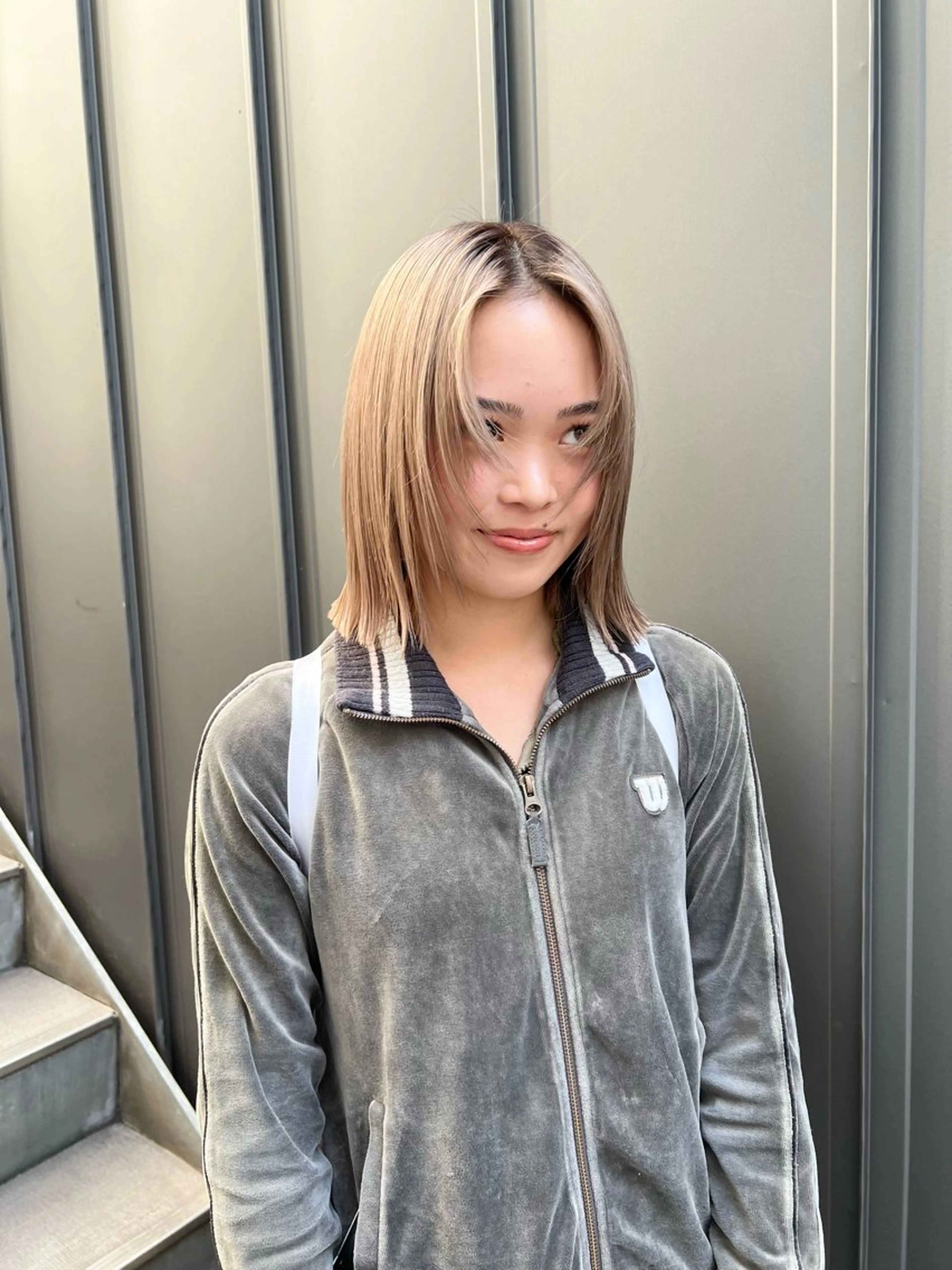 ミディアム カラー 切りっぱなしボブ ショートボブ ベージュカラー ブリーチ ケアブリーチ ヘアカラー トリートメント HARU//原宿🤍 リピート率NO.1のヘアスタイル