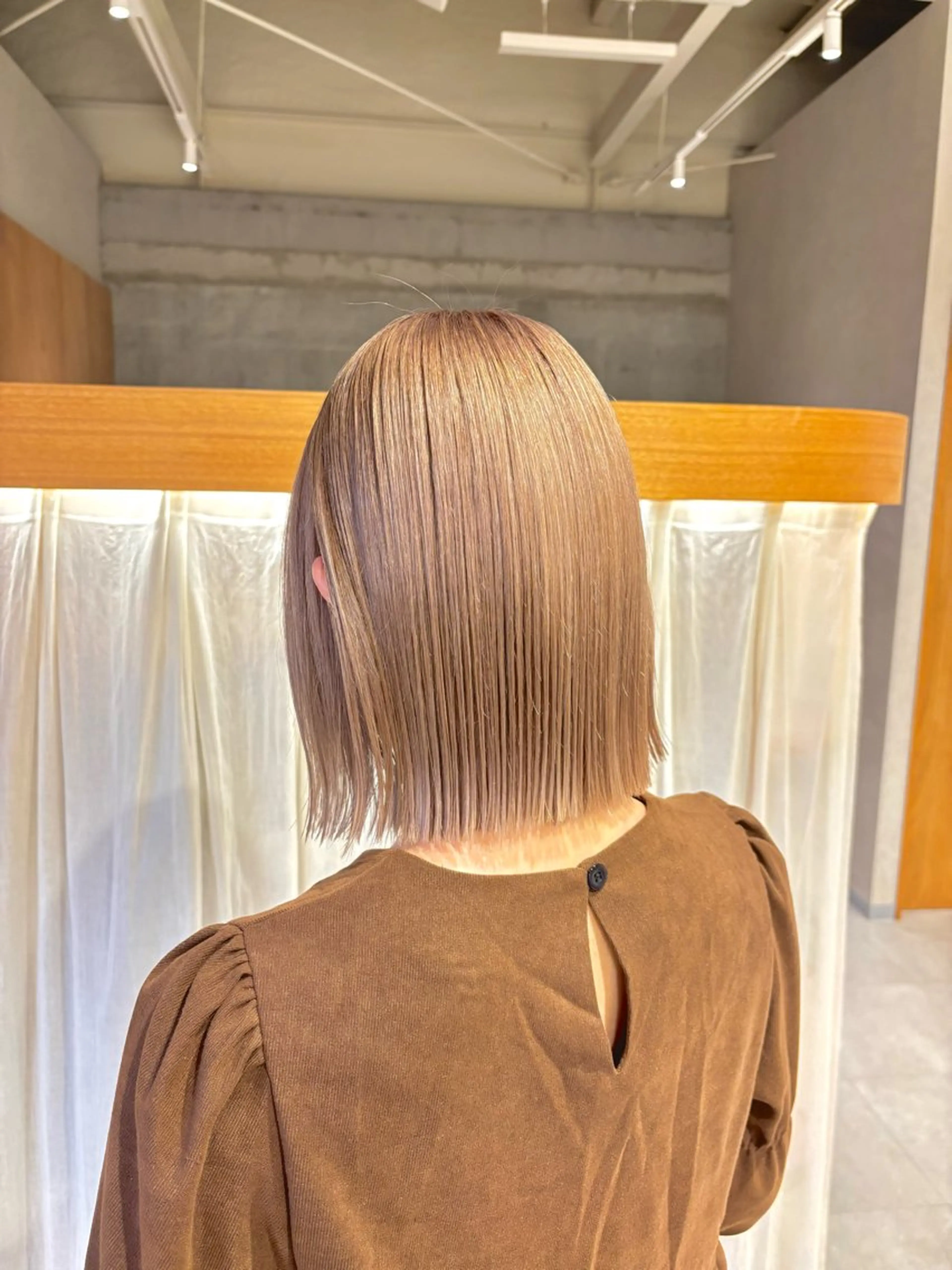 ミディアム カット ヘアカラー トリートメント manami / muku.のヘアスタイル