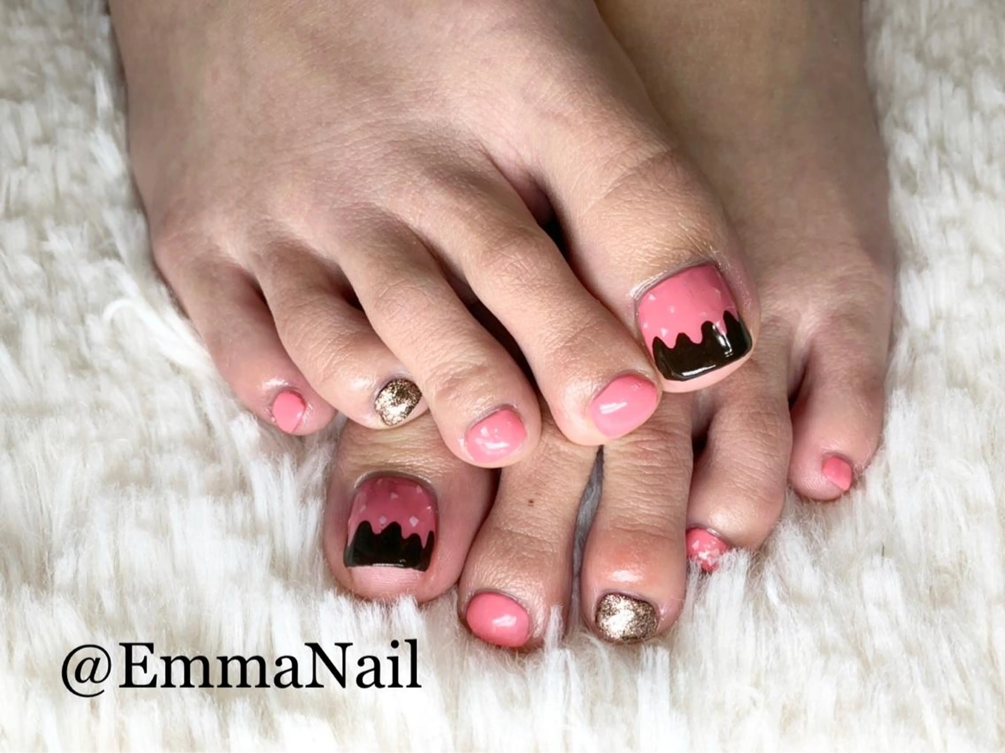 ネイル フットネイル バレンタイン salon EM&A emiのネイルデザイン