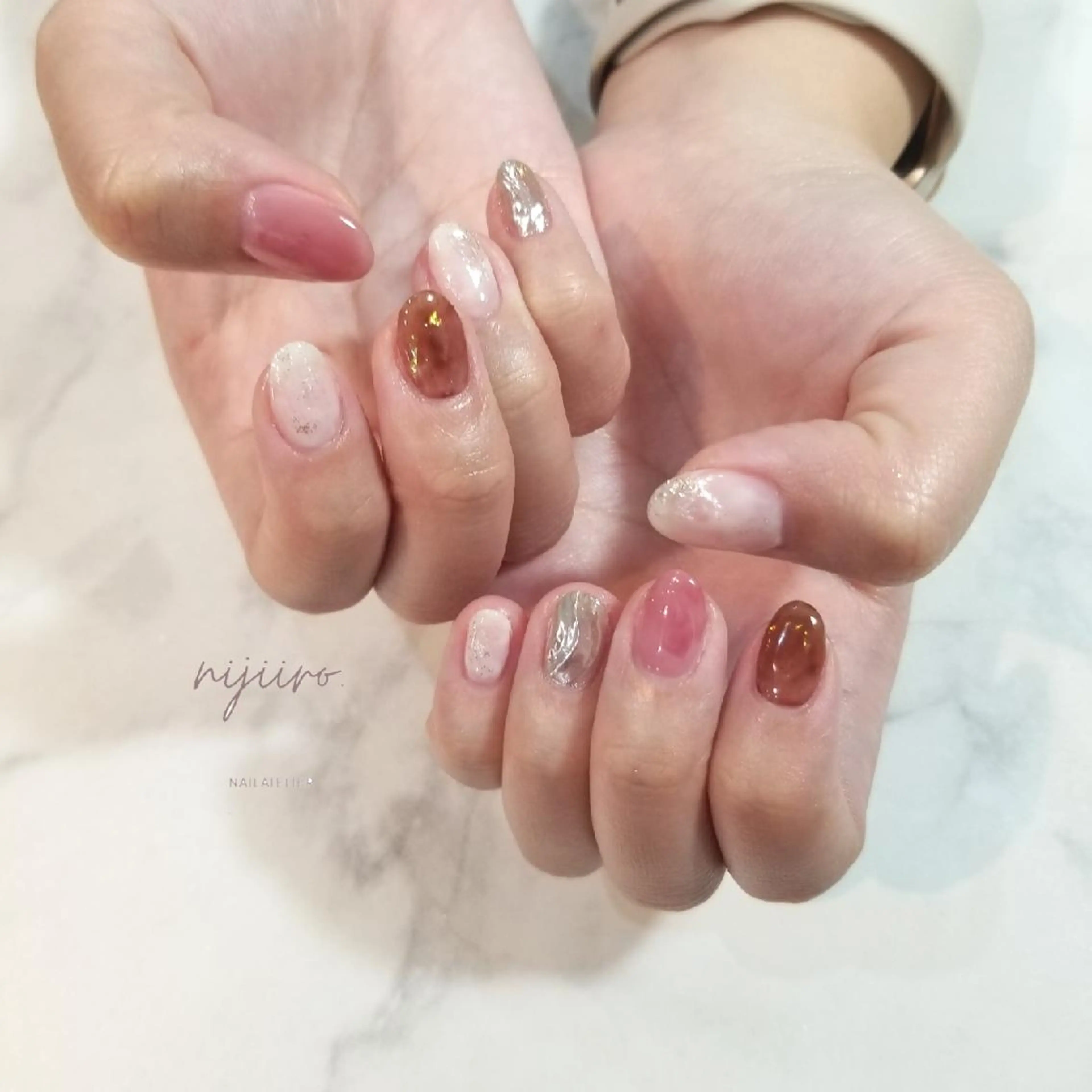 ネイル ハンドネイル nijiiro🌈 サトウのネイルデザイン