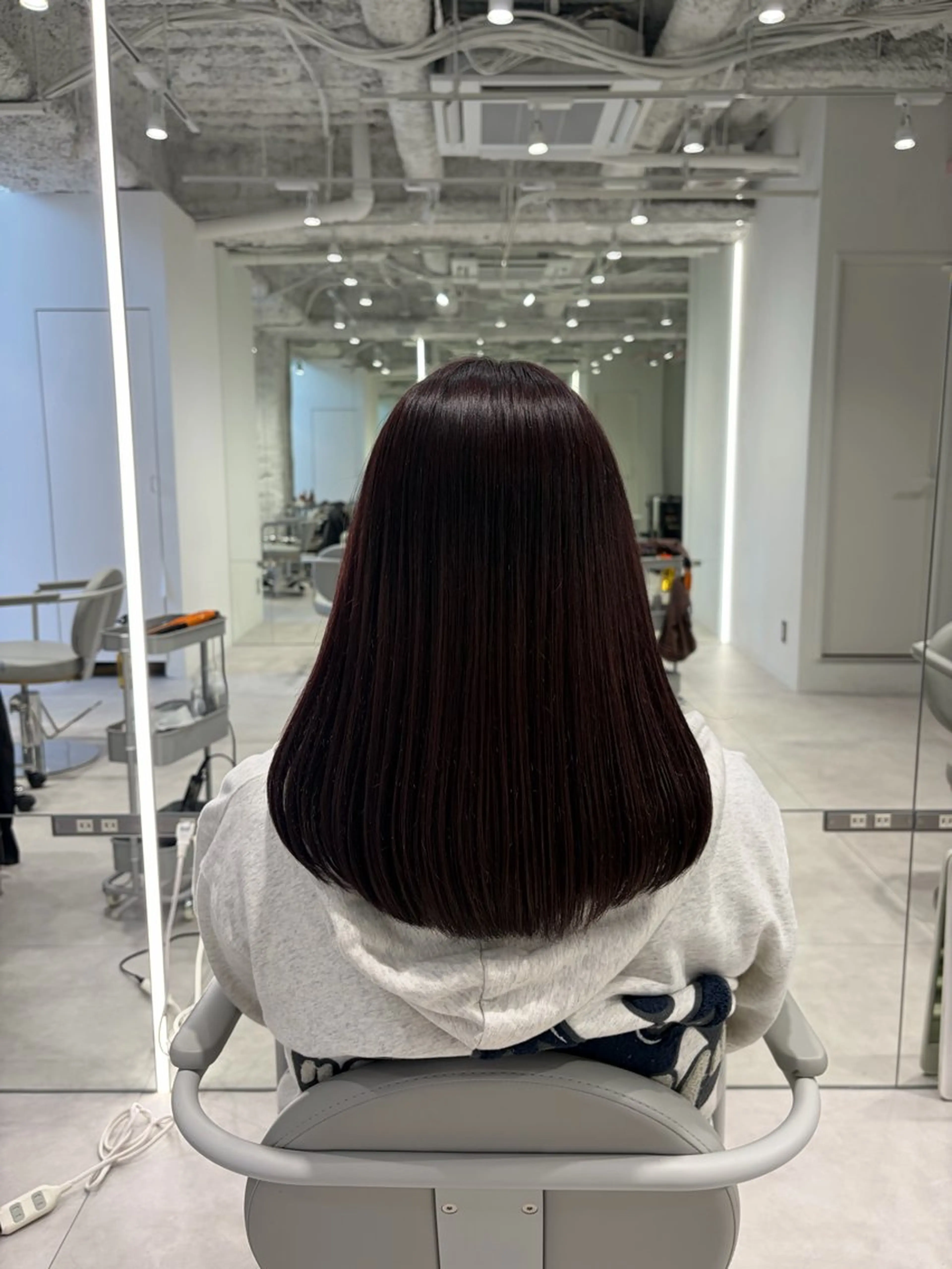 ミディアム レイヤー♡ 石川優奈のヘアスタイル