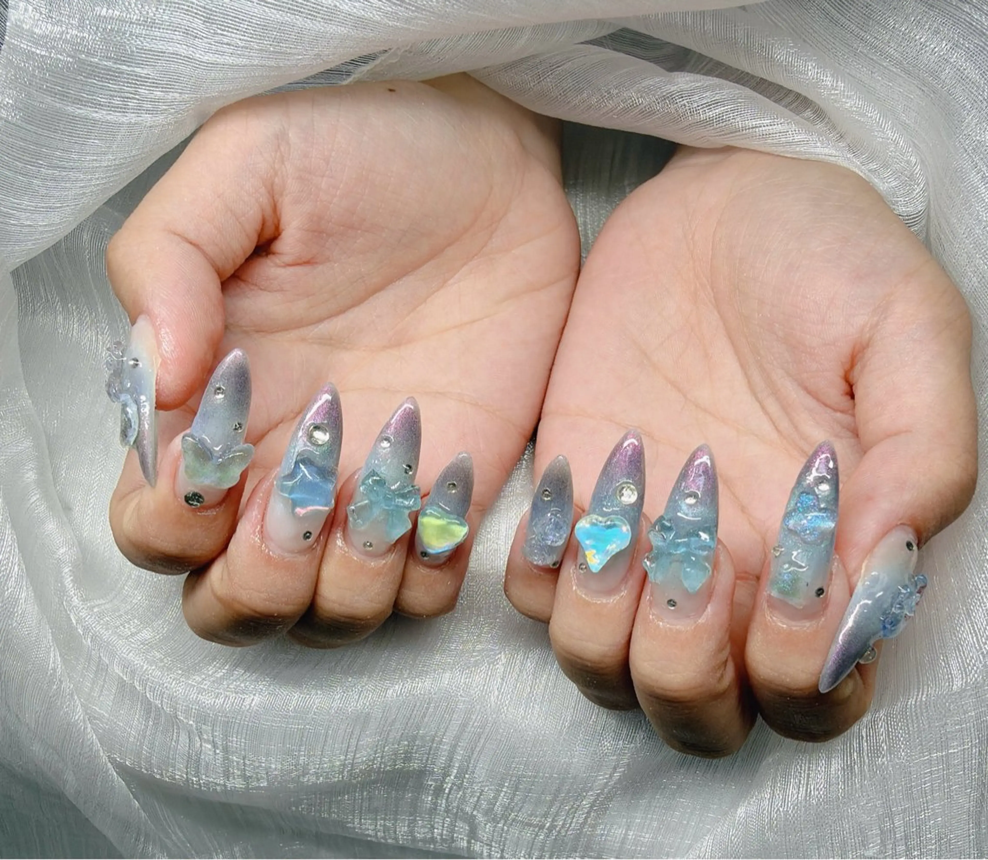 ネイル ハンドネイル Lee Nailsのネイルデザイン