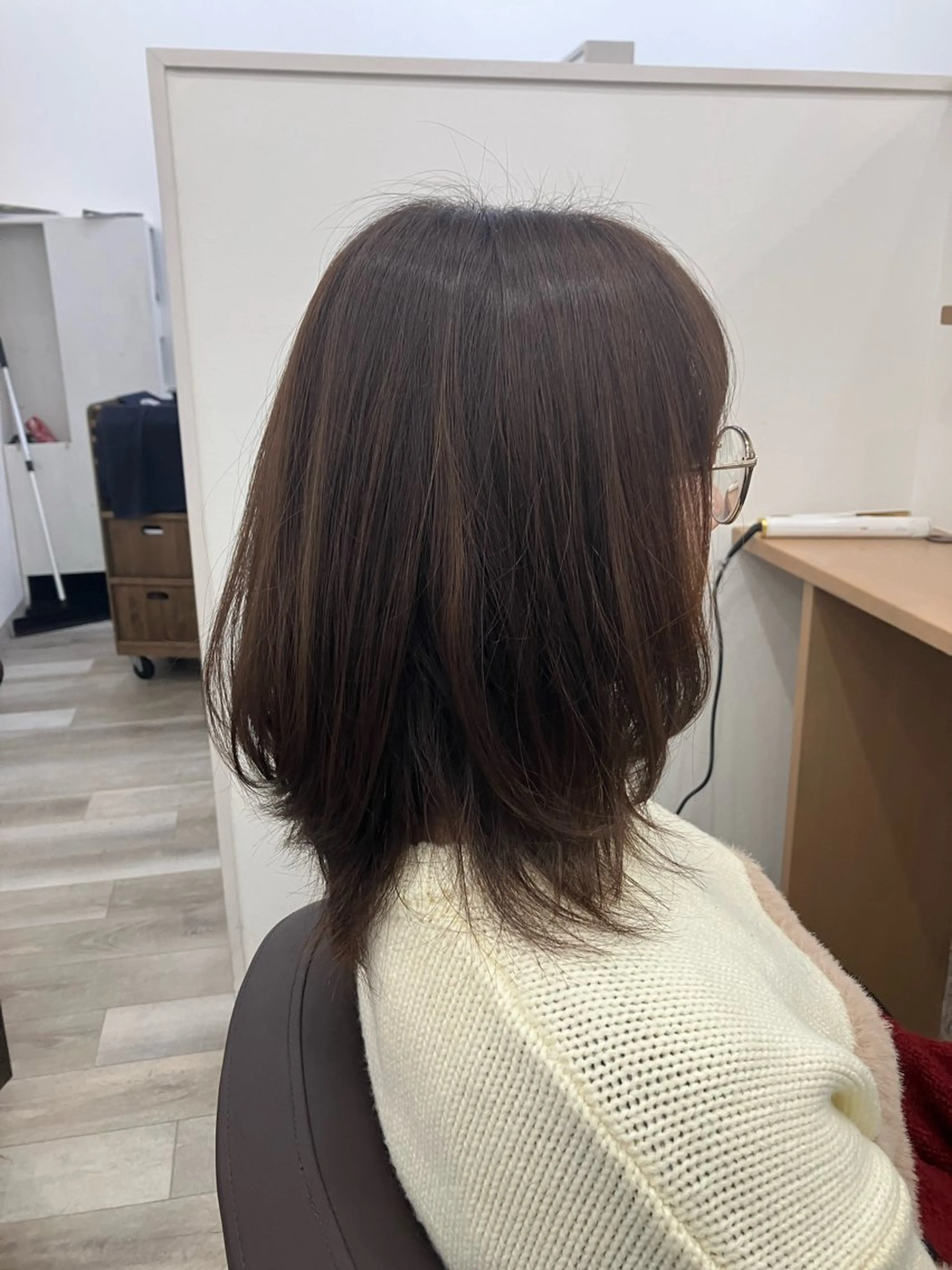 ミディアム well高崎上大類町 /湯浅泳作のヘアスタイル