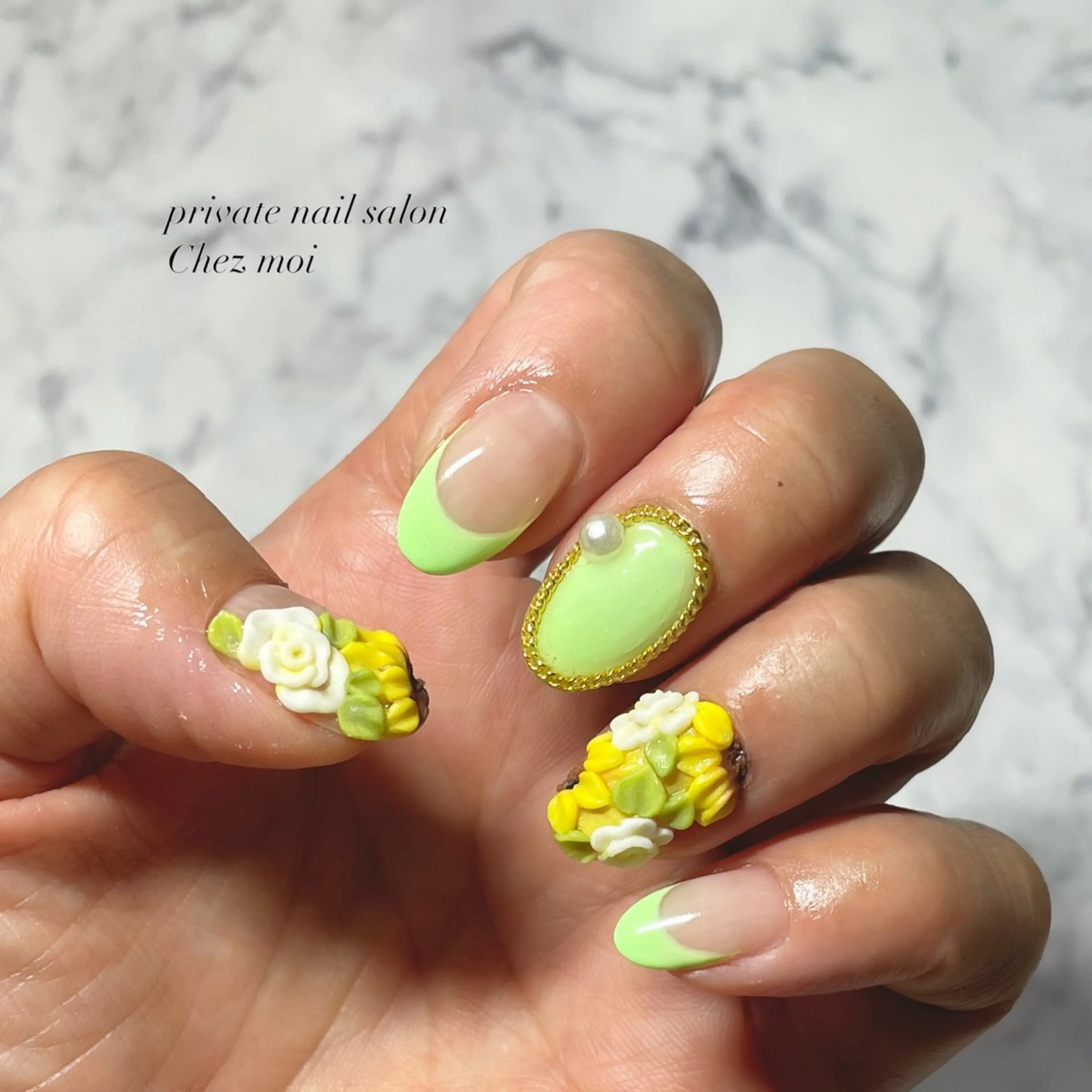 ネイル KOMINE TOMOKOのネイルデザイン