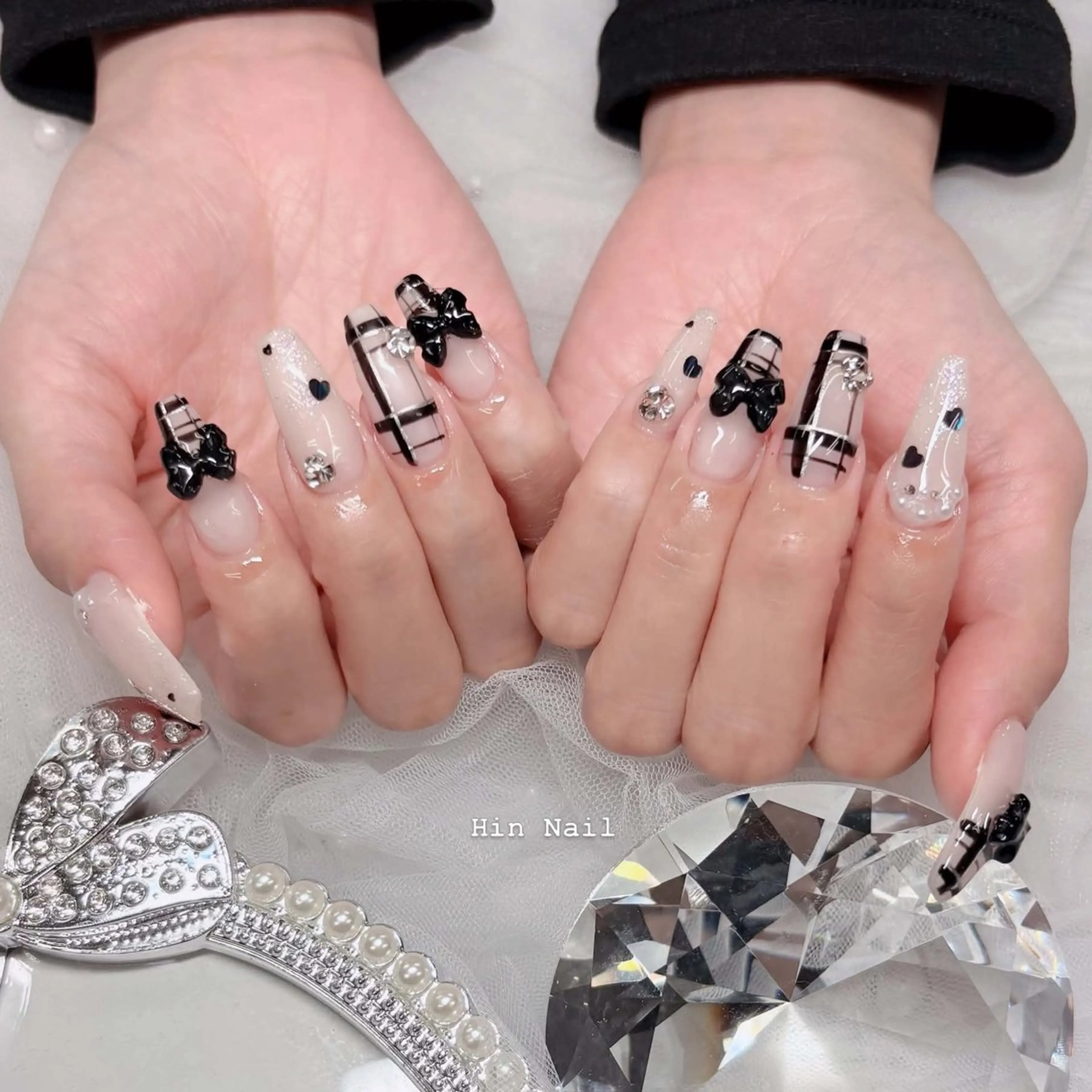 ネイル ハンドネイル HIN NAILのネイルデザイン