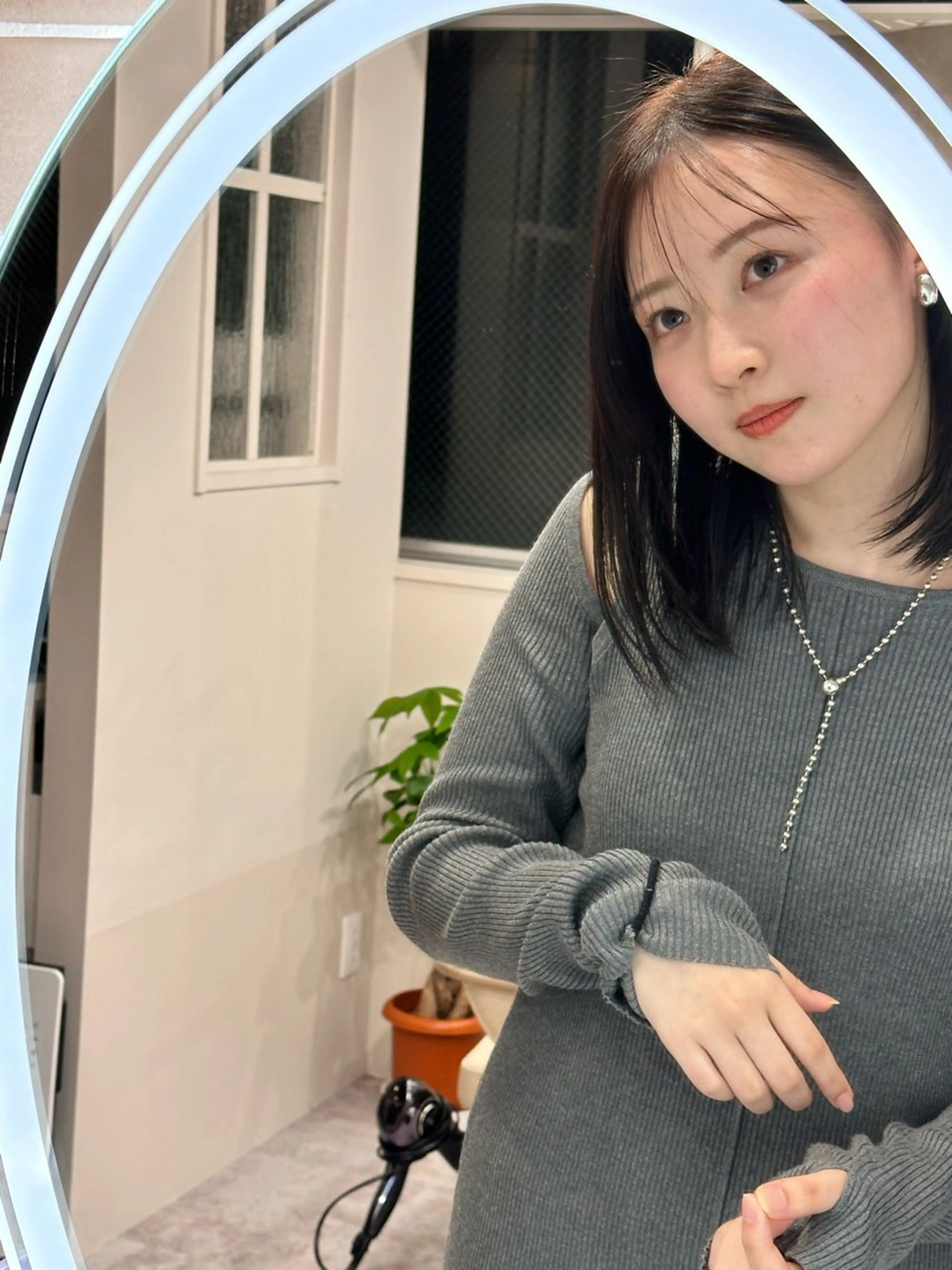 ショート ボブ、レイヤー、 ハイトーン、古淵のヘアスタイル