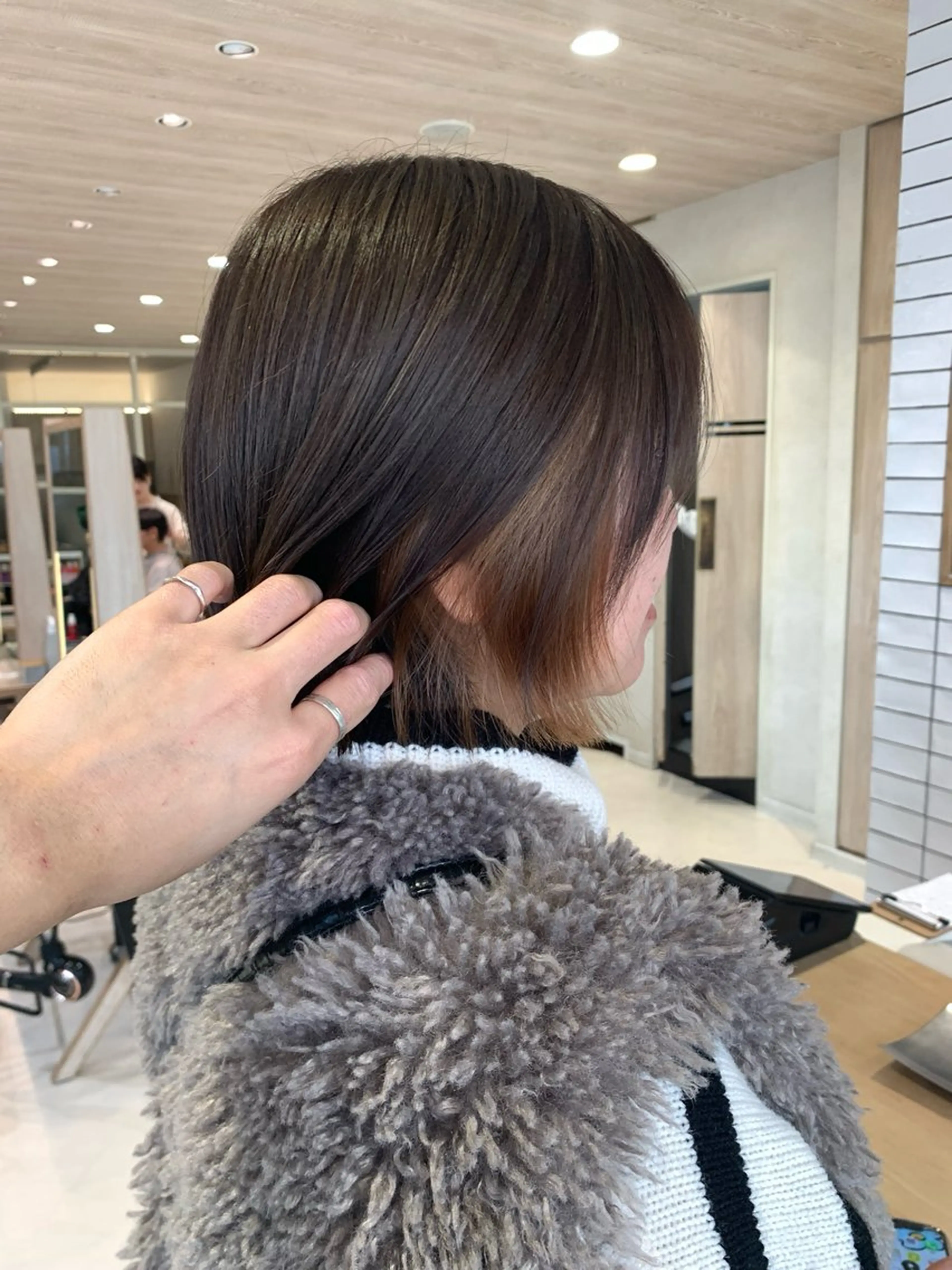 ショート カラー フェザー/ニュアンス パーマ/ryutoのヘアスタイル