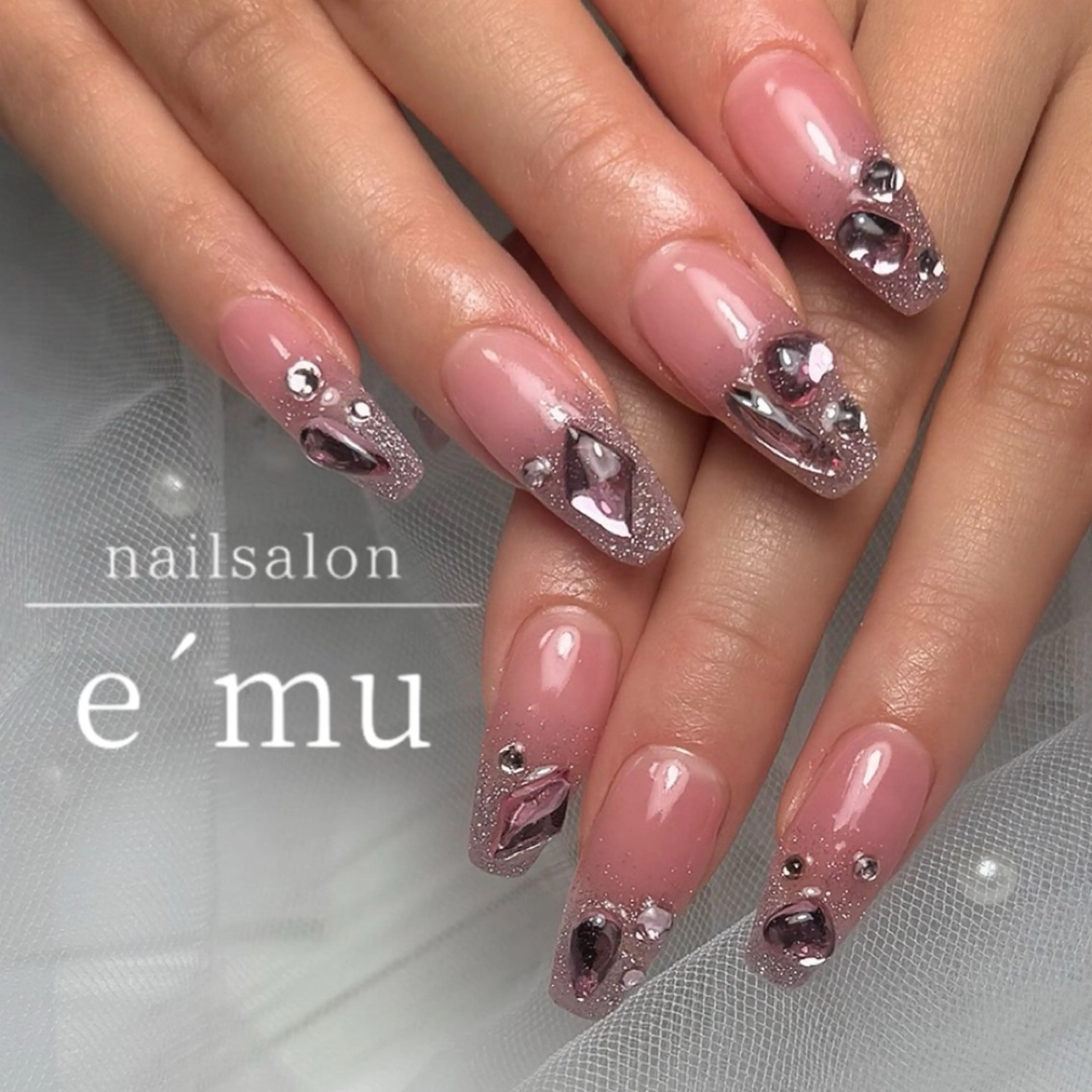 ネイル ラメ(グリッター) ラメグラデーション ハンドネイル nailsalon e´muのネイルデザイン