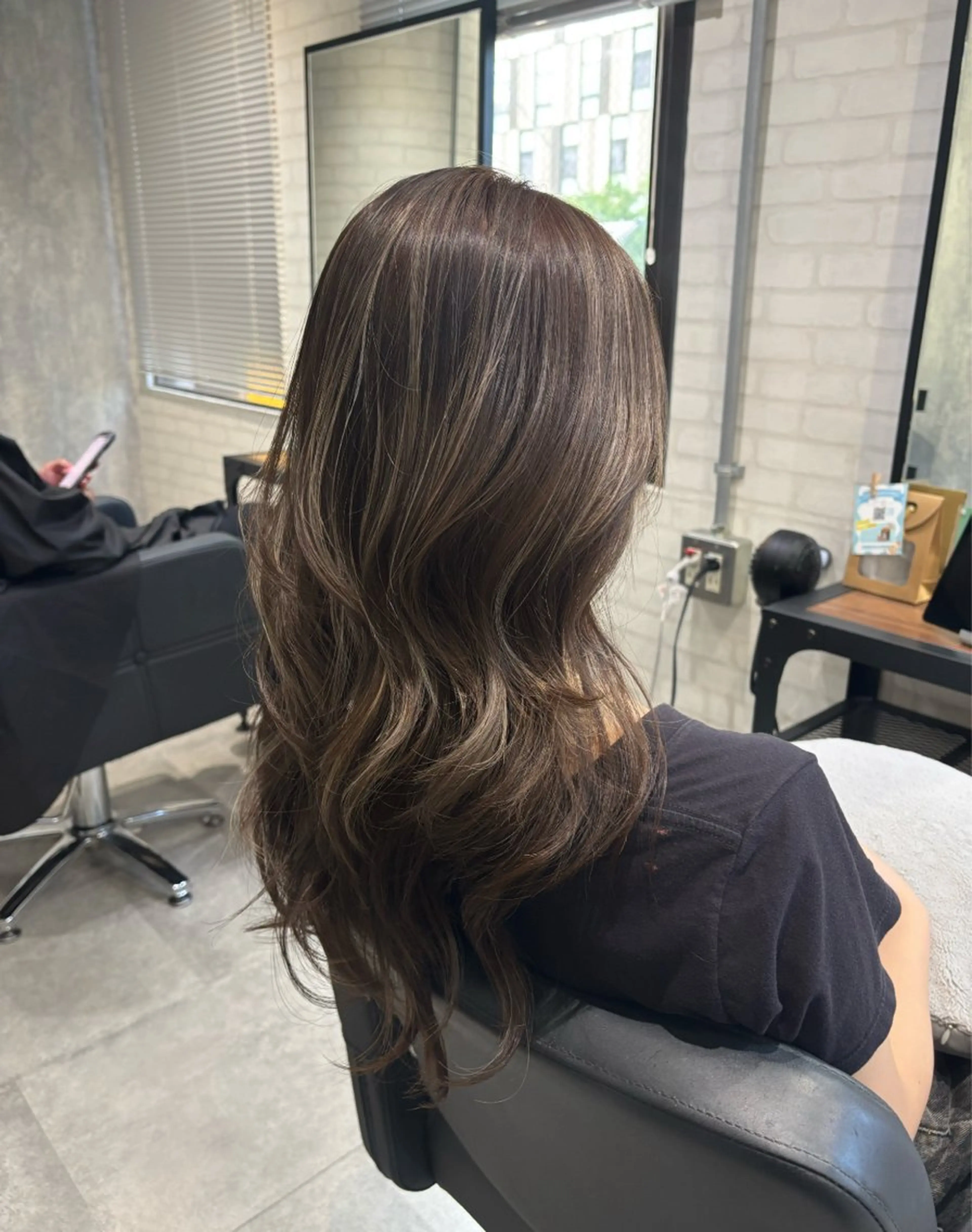 セミロング カラー ヘアアレンジ ヘアカラー kei🤎ベージュ /透明感カラー/博多のヘアスタイル