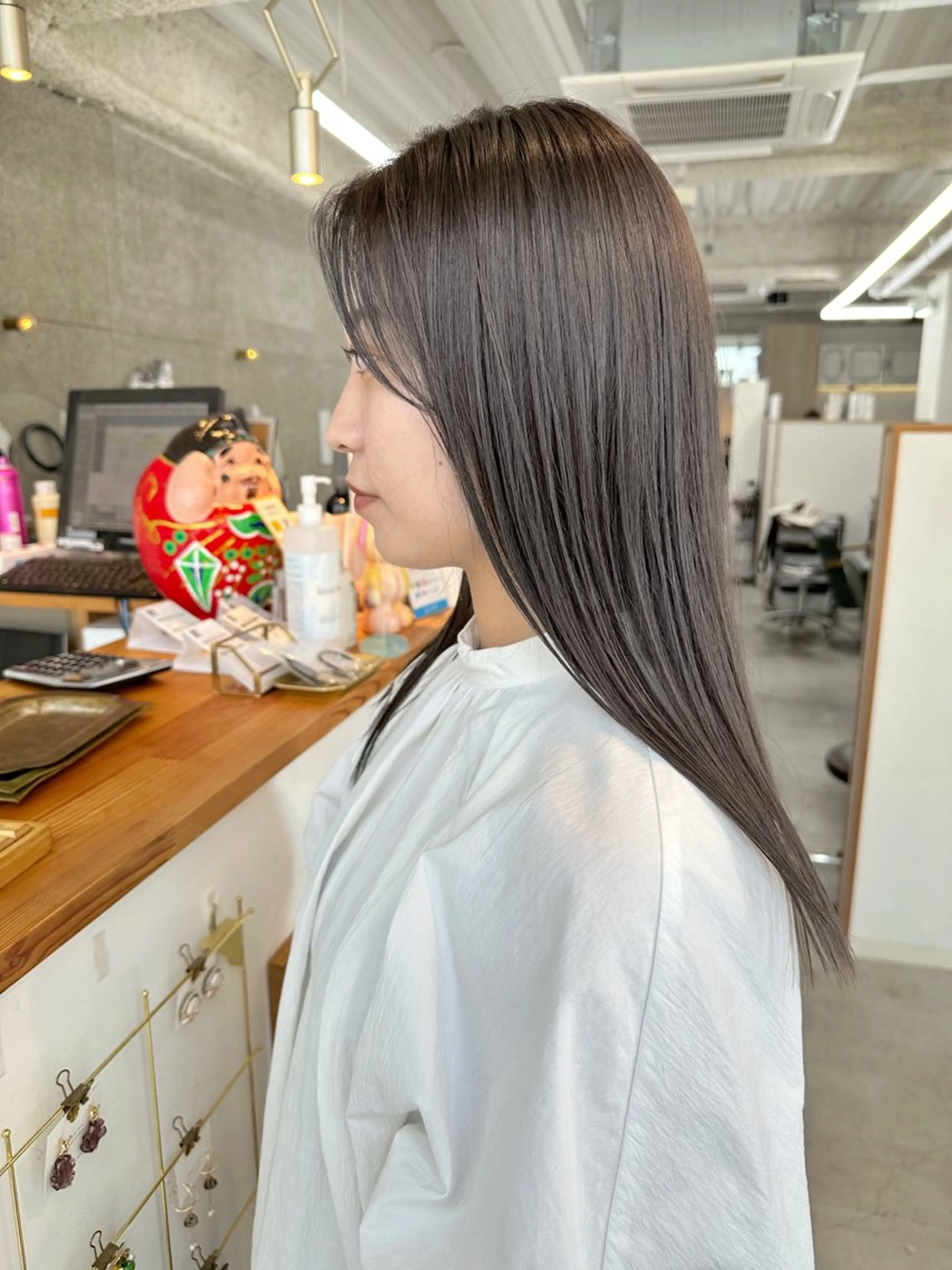 セミロング カラー 八谷 将平のヘアスタイル