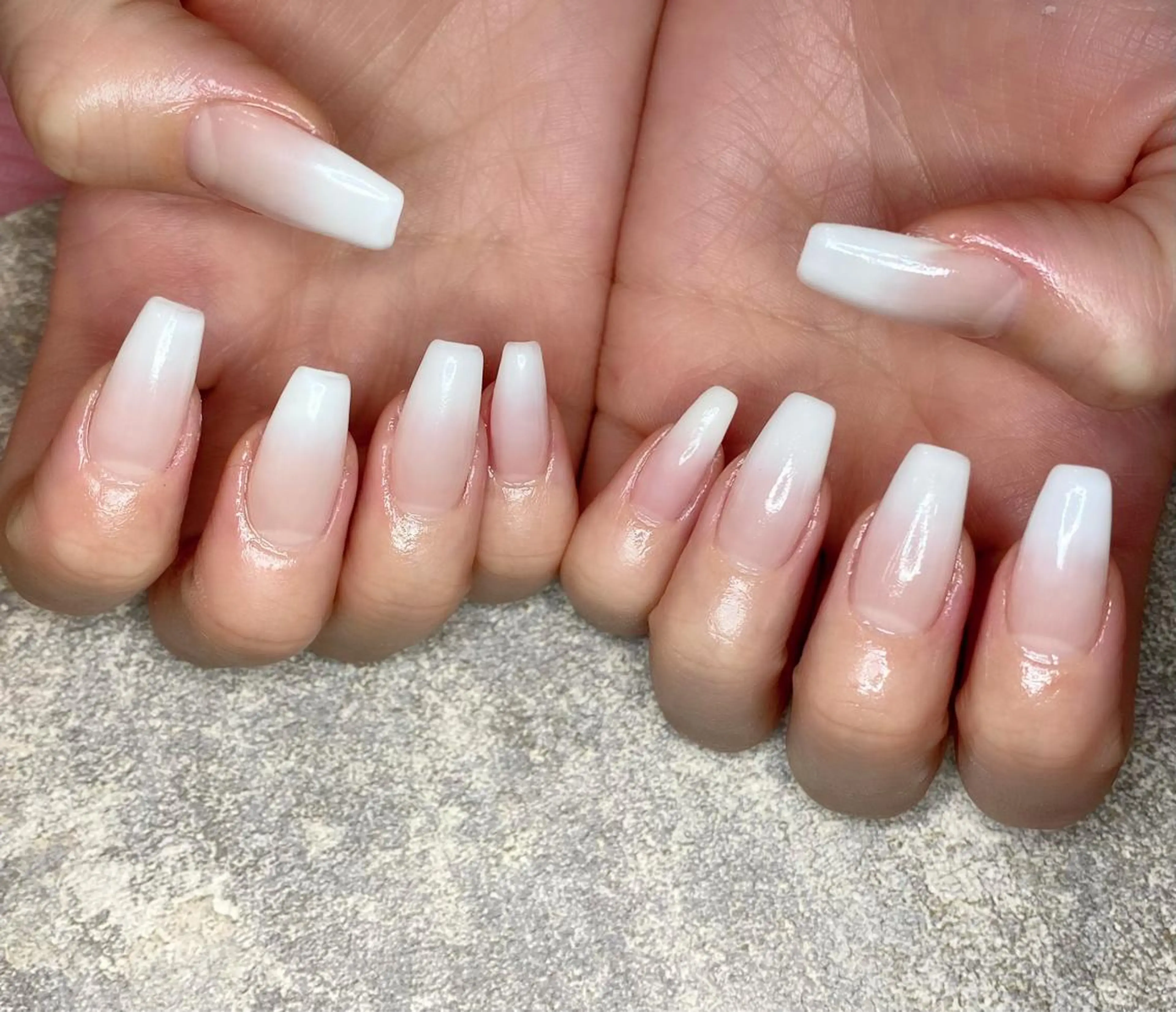 ネイル グラデーション Lino+ ネイル&よもぎ蒸しのネイルデザイン