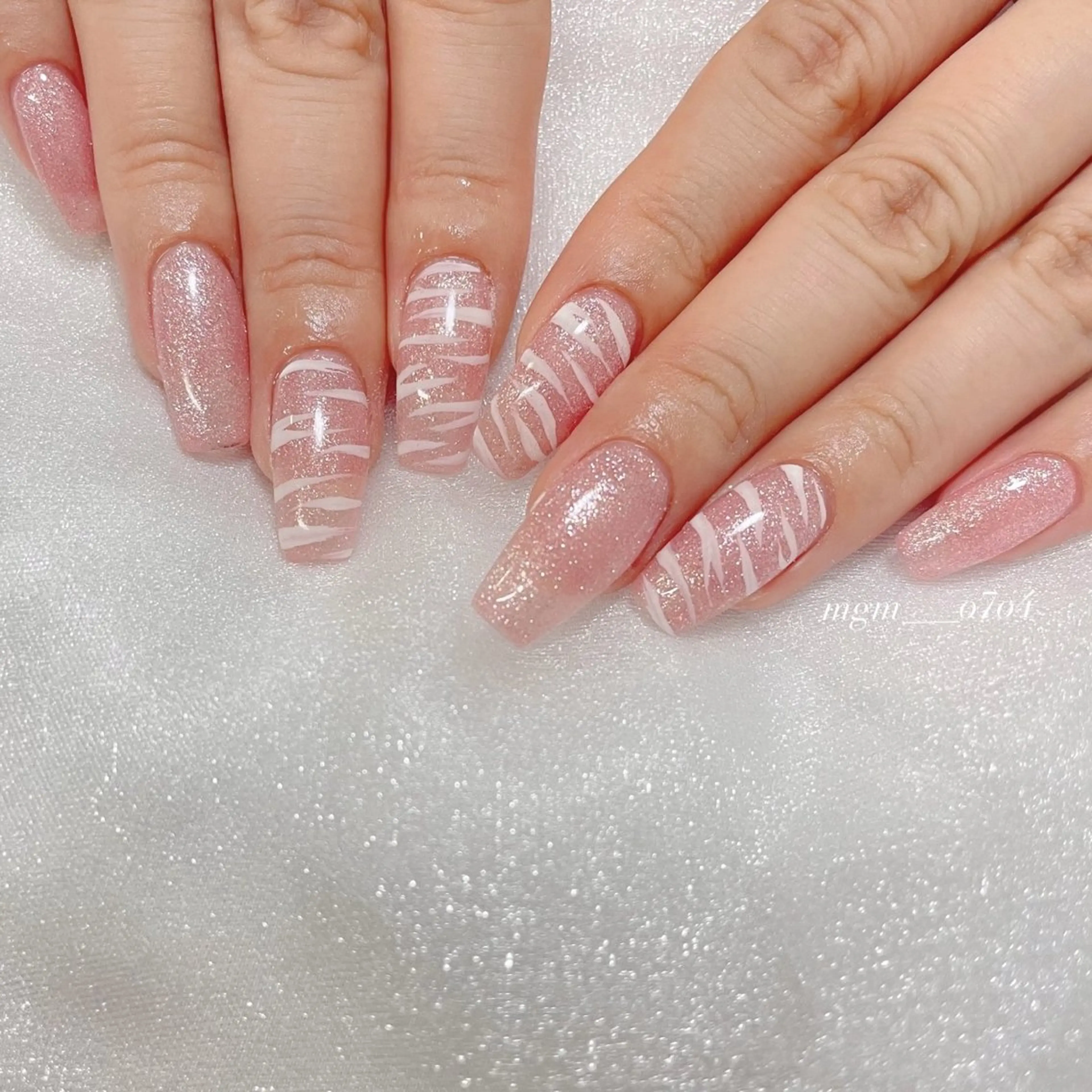 ネイル ハンドネイル ハンドケア MoON...❤︎ MeGuのネイルデザイン