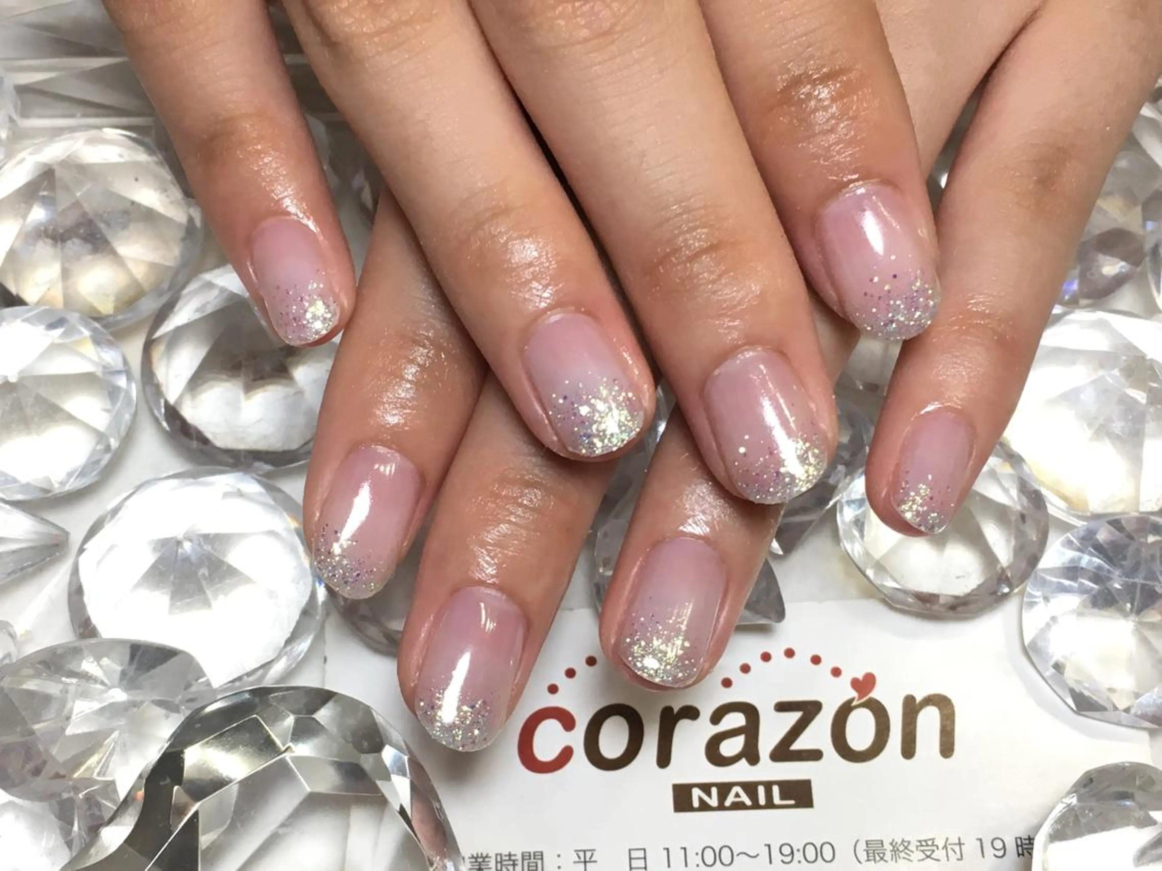 ネイル グラデーション ラメ(グリッター) 水色 ネイリスト aicoのネイルデザイン