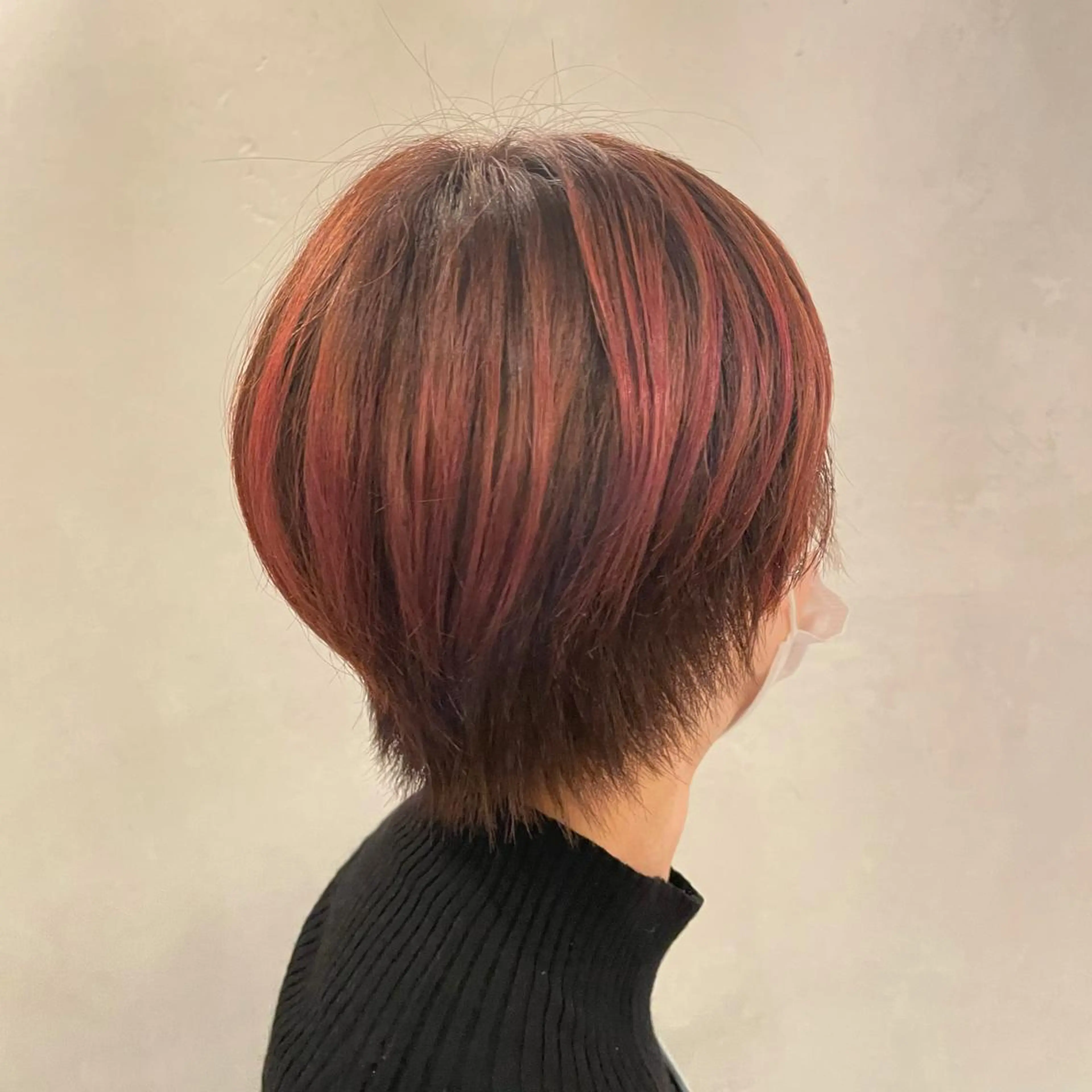 ショート カラー 久永 悠加のヘアスタイル
