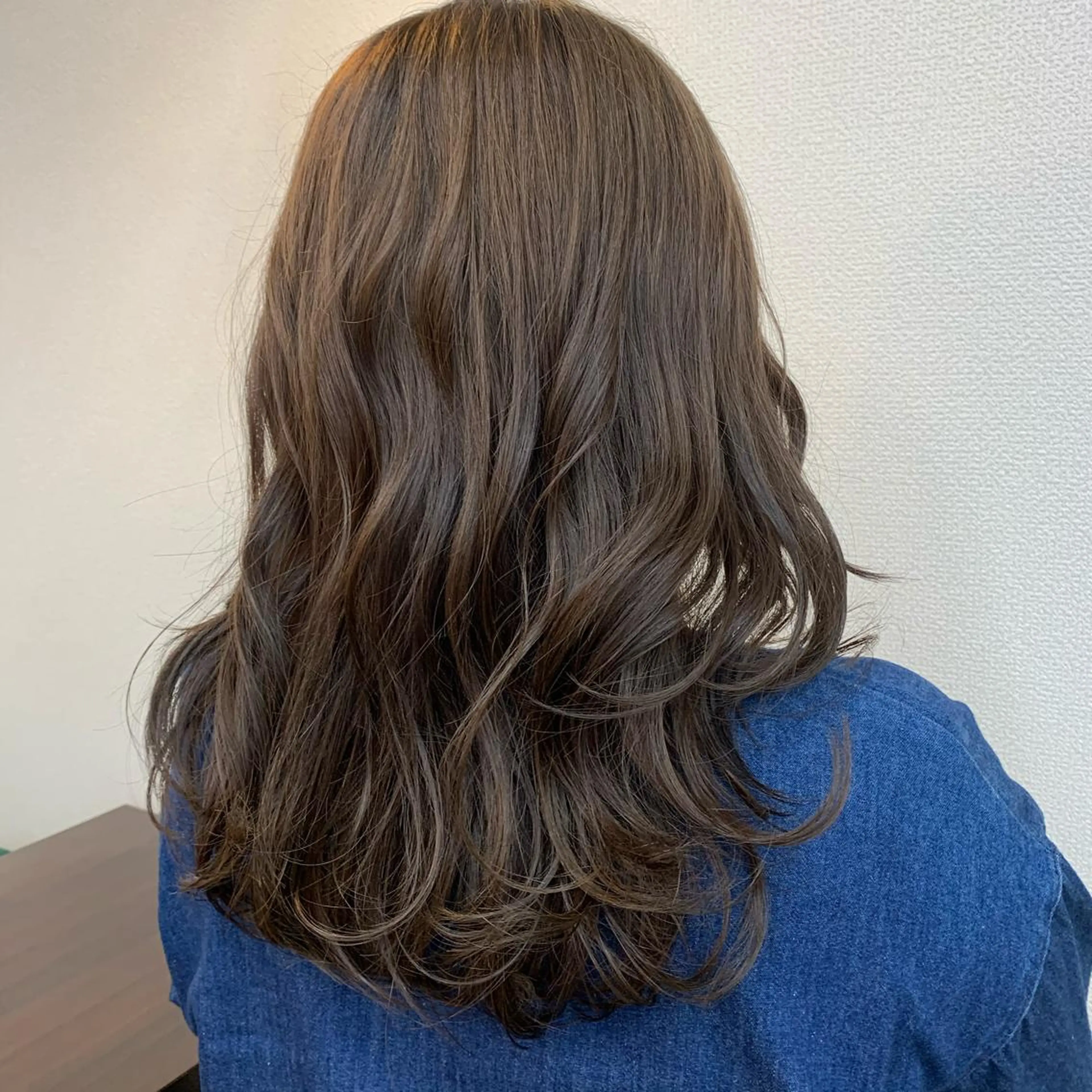 セミロング カラー ✨艶カラー/韓国ヘア ✨momoriのヘアスタイル