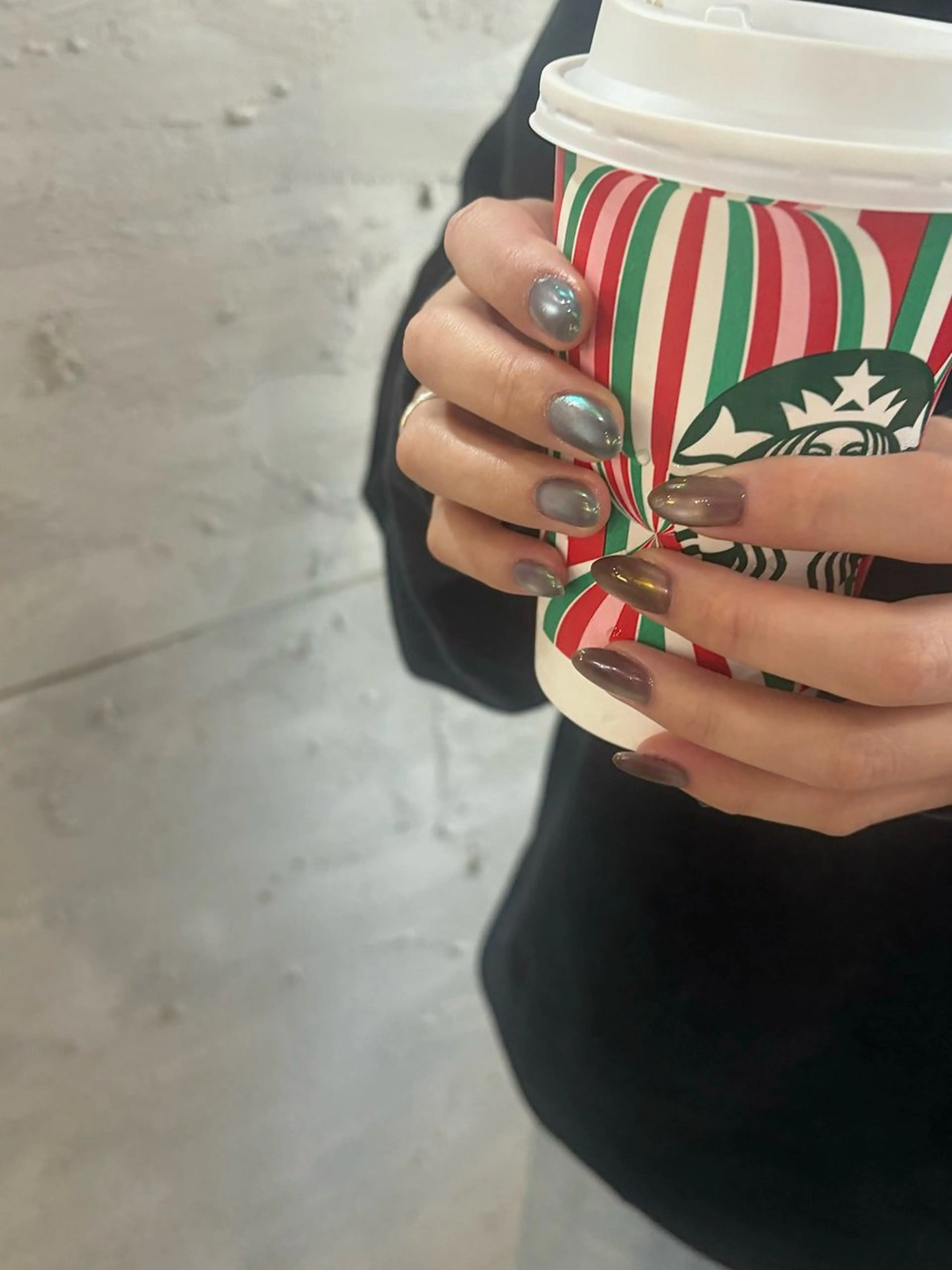 ネイル オーロラネイル マグネットネイル nailatelier elsol.所属・atelier elsol.のネイルデザイン