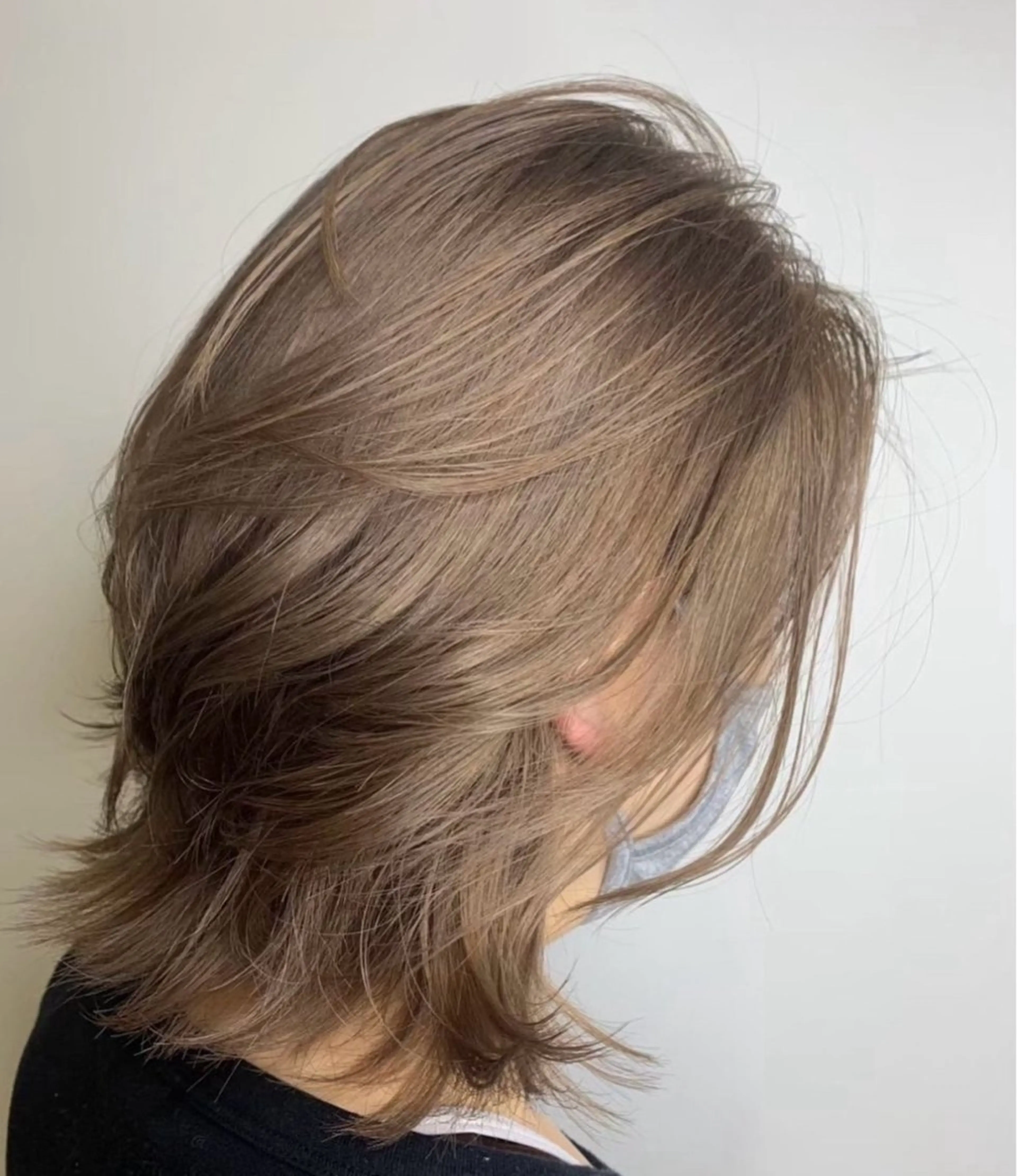 カラー 林 美月のヘアスタイル