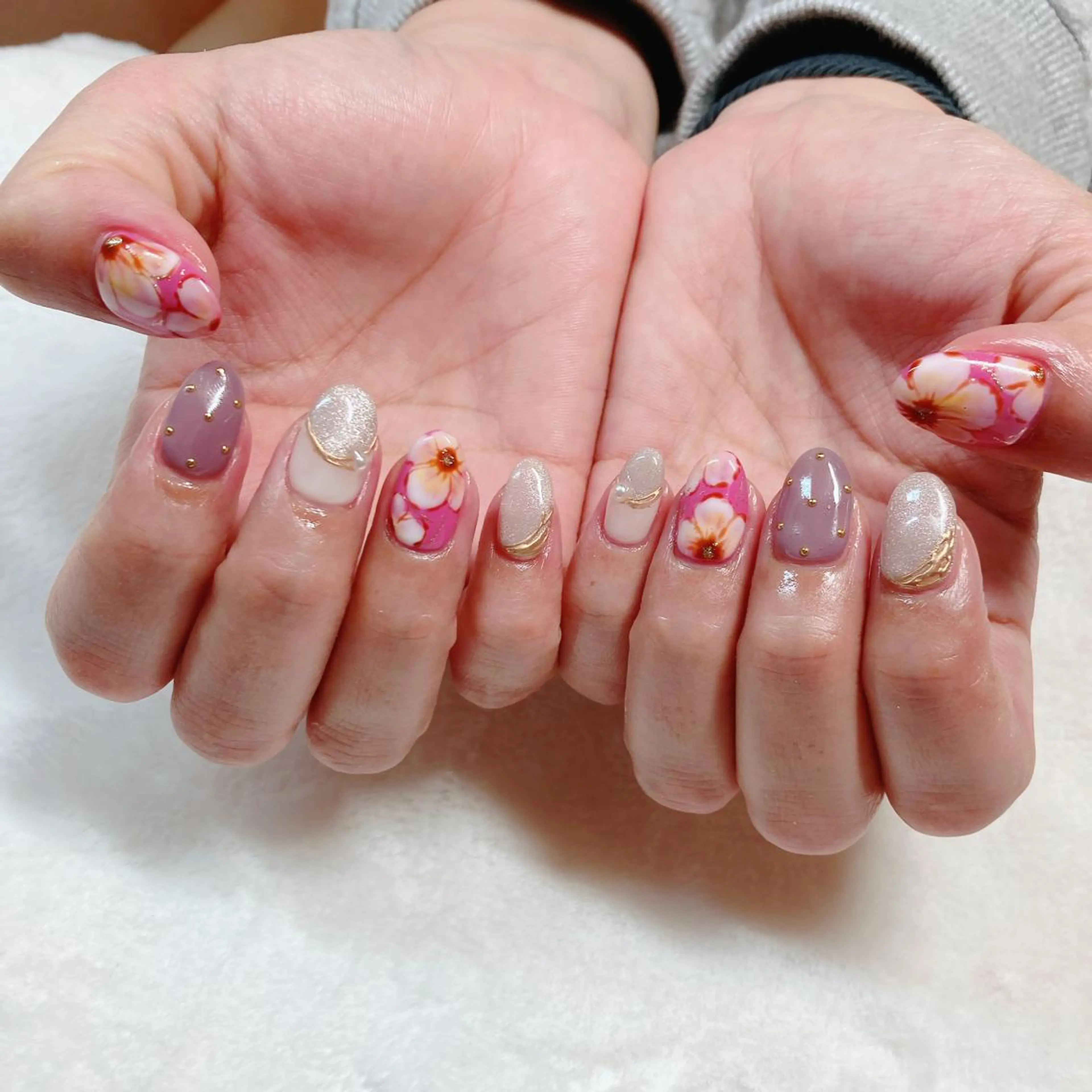 ネイル ハンドネイル 根津 綾子のネイルデザイン