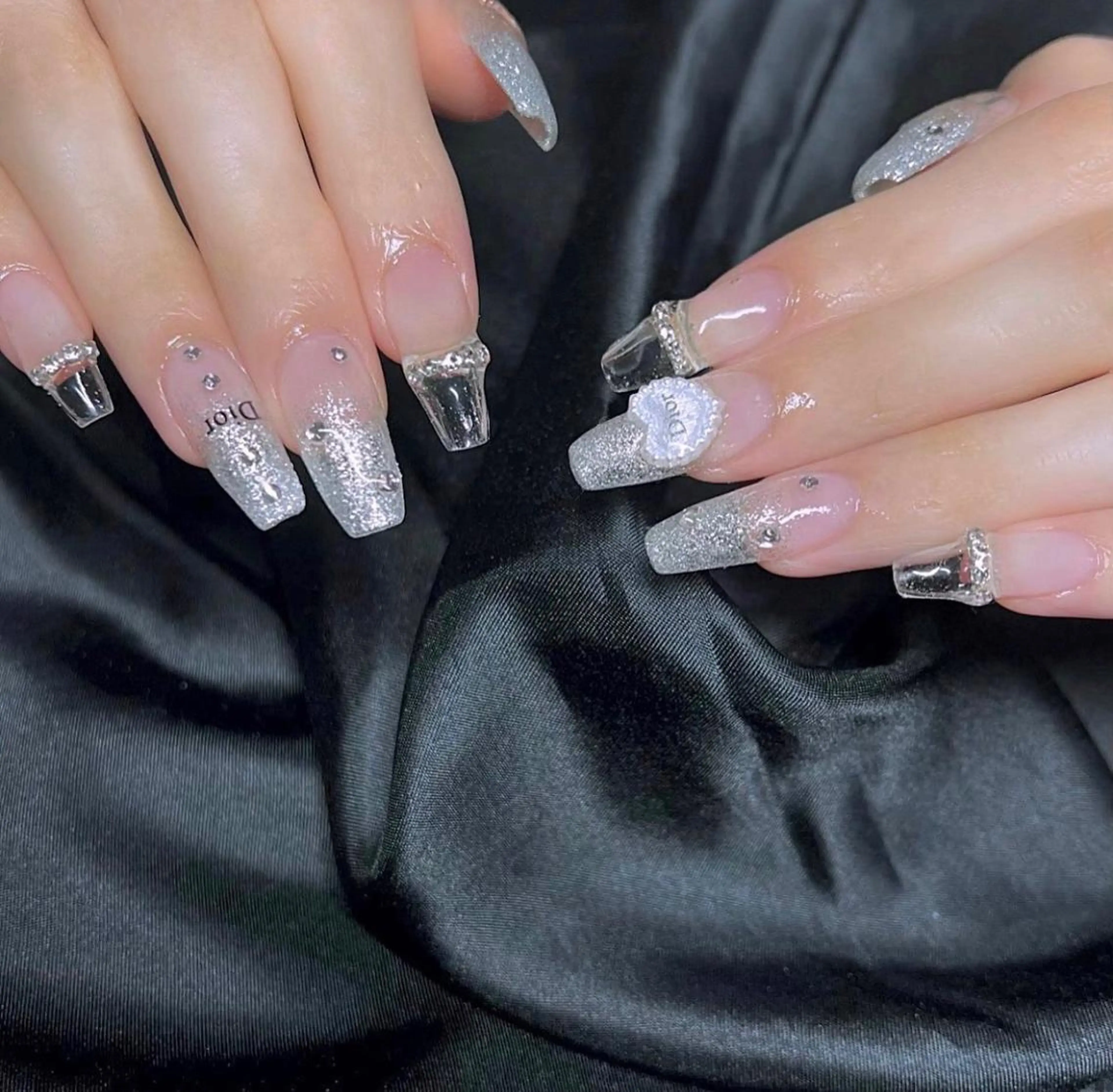 ネイル アートネイル オーロラネイル 成人式 フットネイル 韓国ネイル Yudia -neon-のネイルデザイン