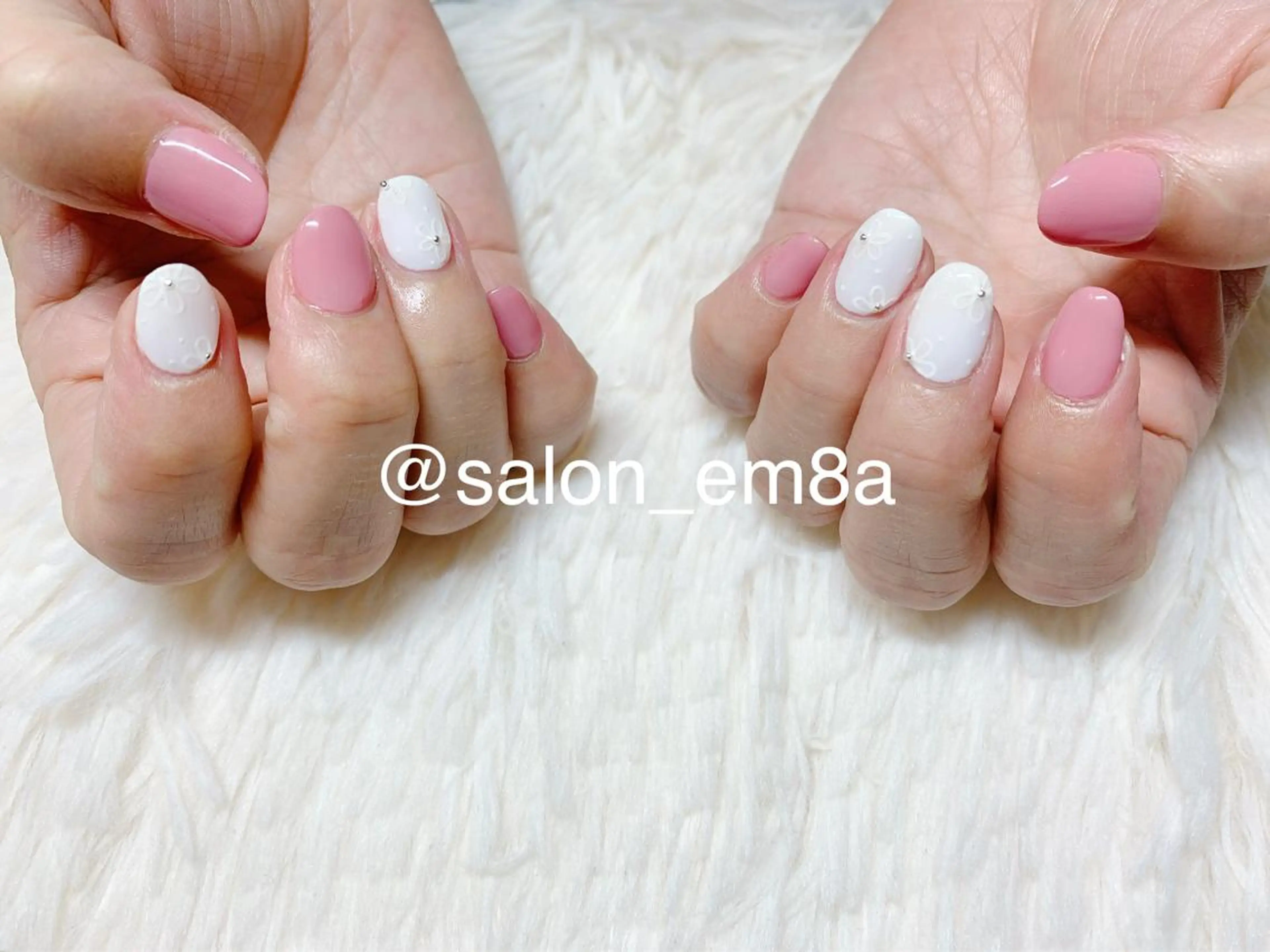 ネイル フラワーネイル ハンドネイル salon EM&A emiのネイルデザイン