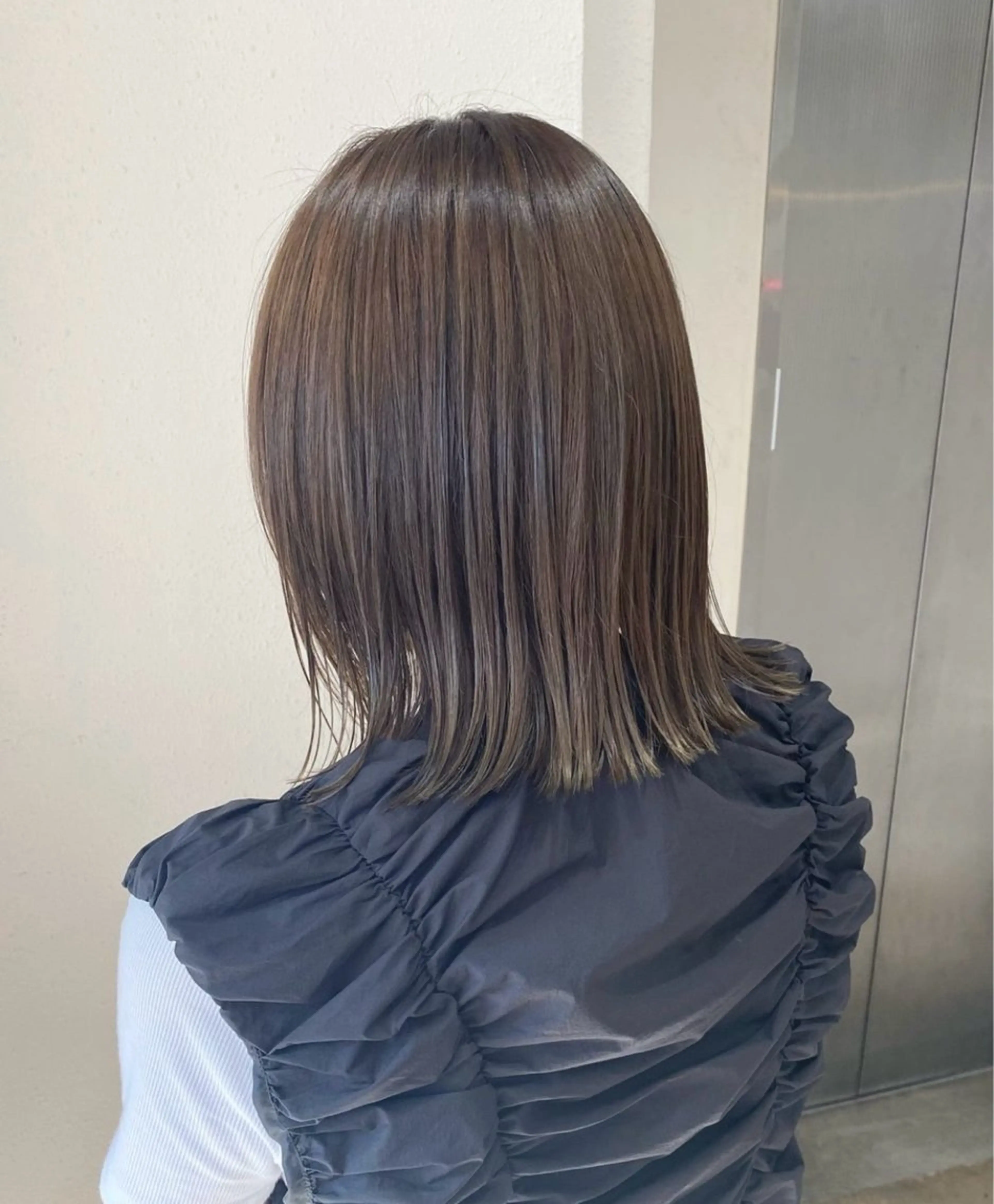 ミディアム カラー カット ヘアカラー トリートメント くすみカラー / 肌馴染み/ 花房佑夏のヘアスタイル