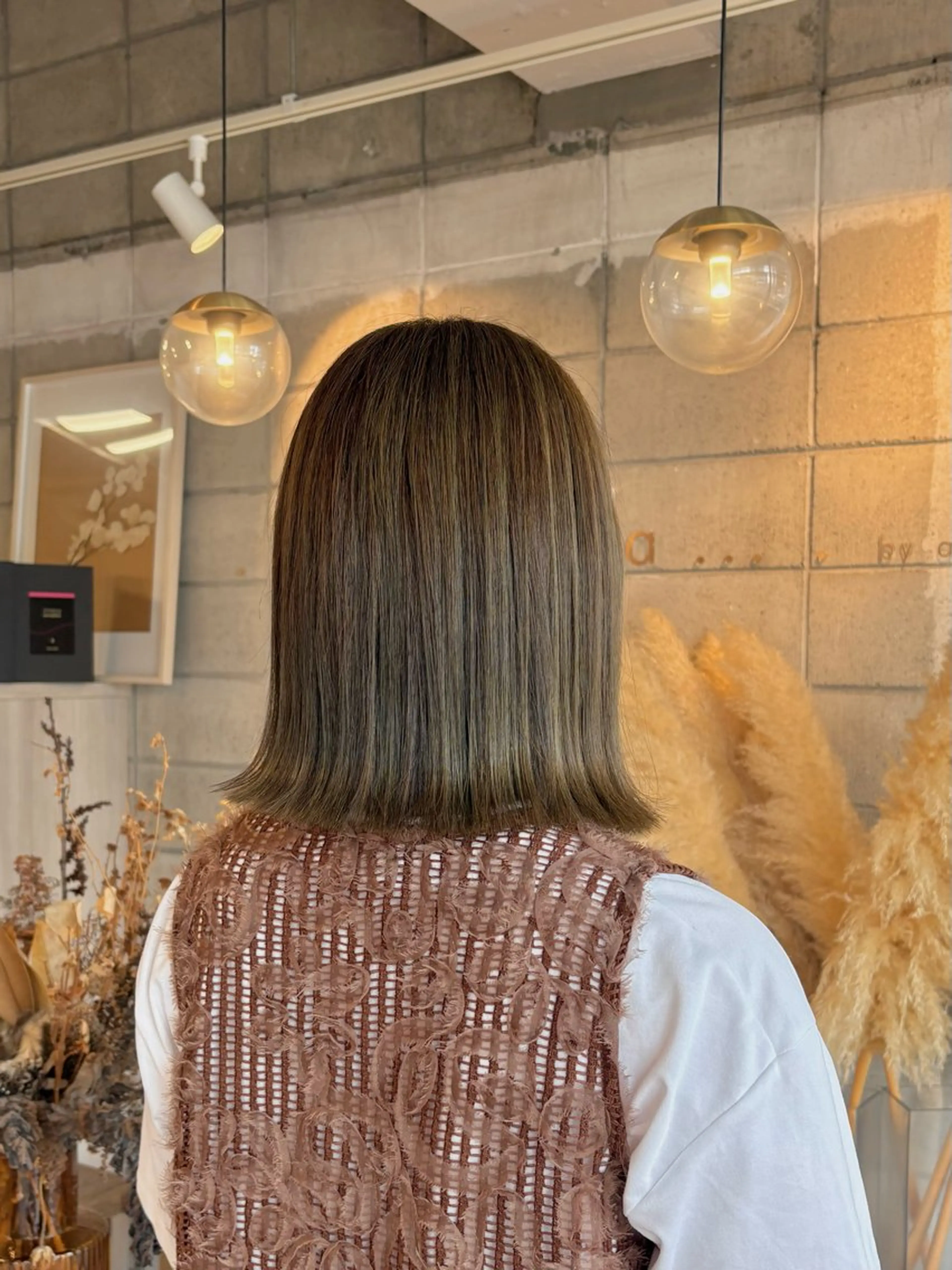 ロング カラー カット ヘアカラー トリートメント 眞名子 瑞紀のヘアスタイル