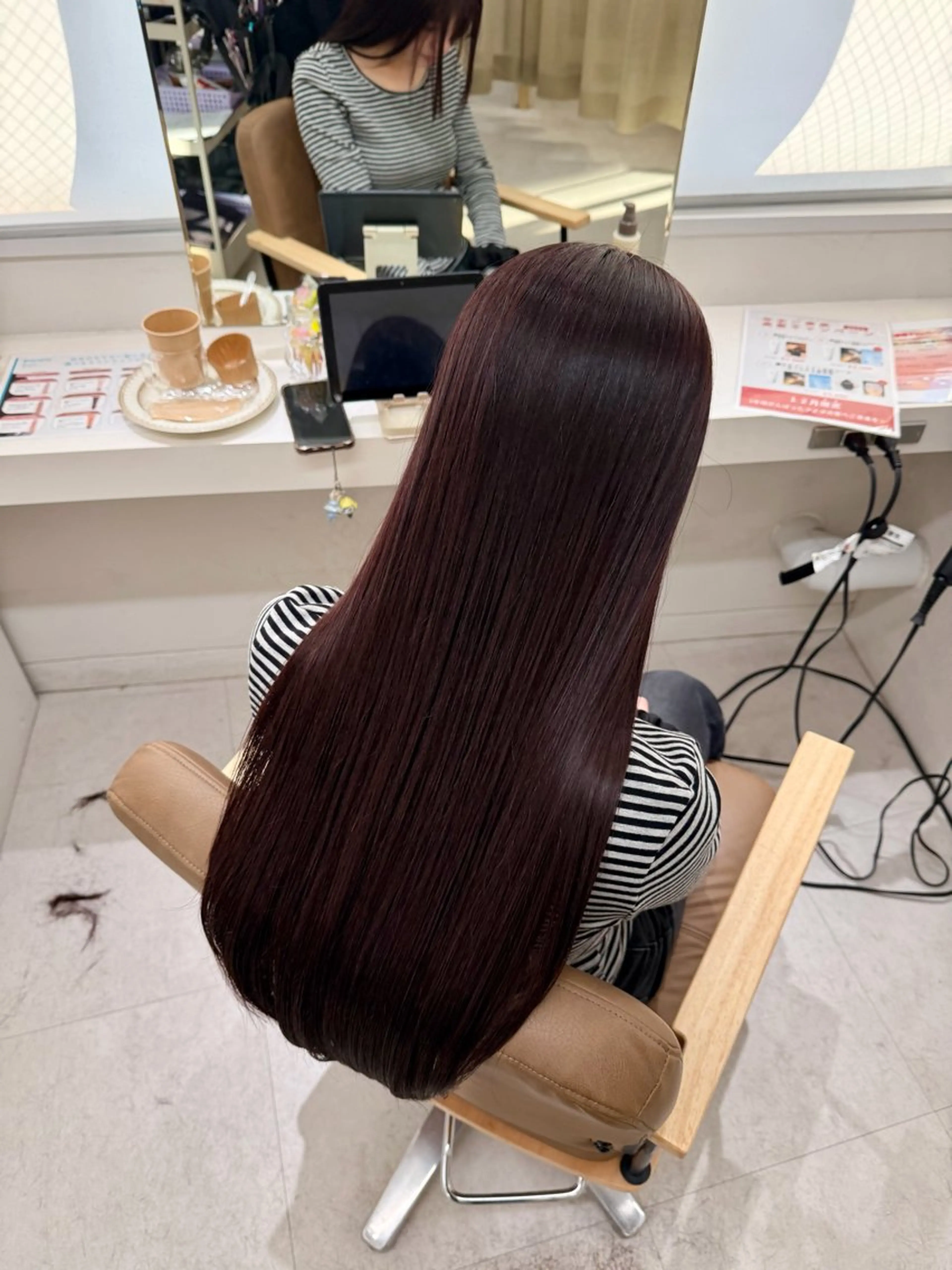 ロング SLASHスラッシュ 菅野あかねのヘアスタイル