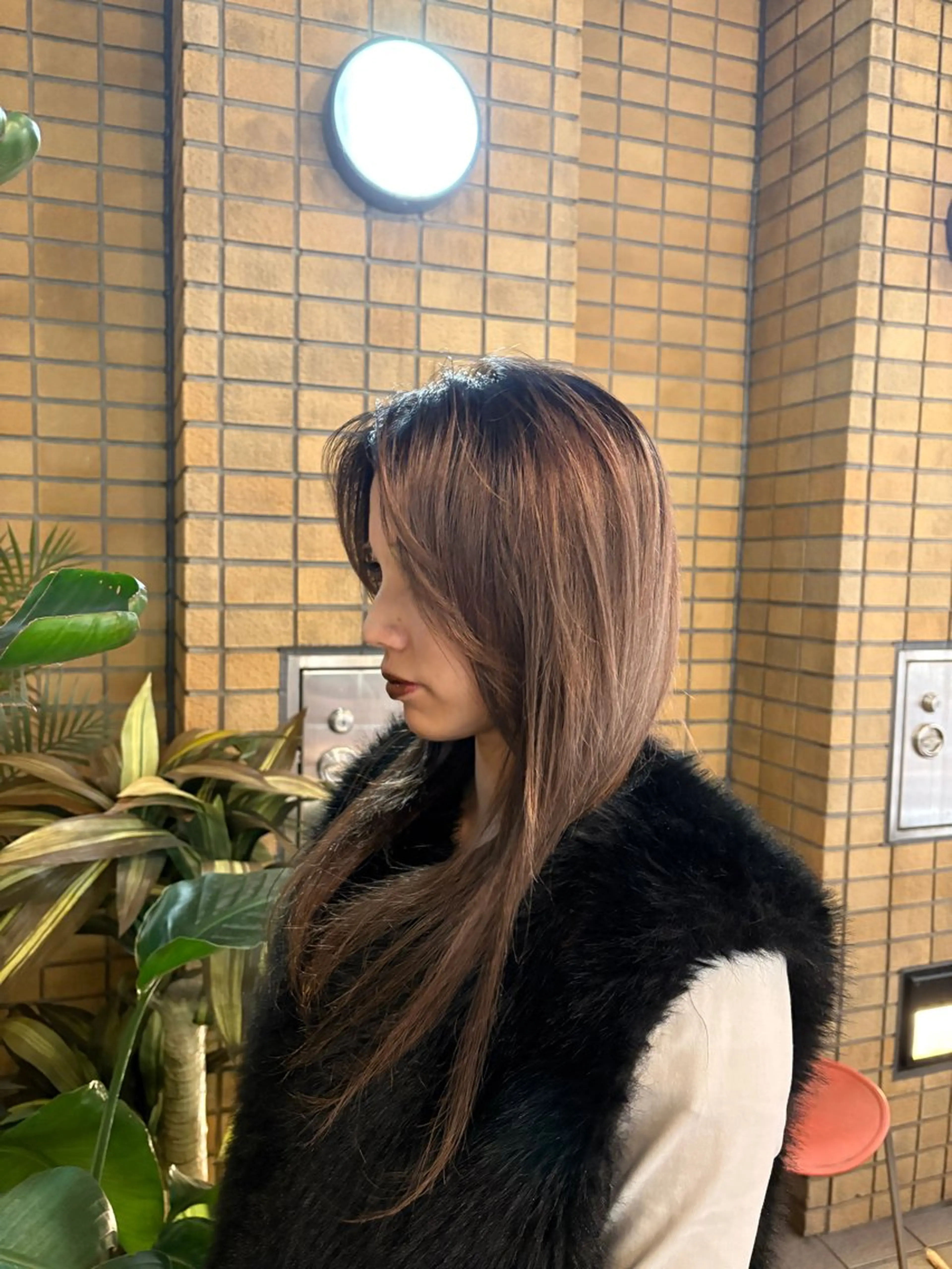 ロング 顔まわりレイヤー 顔周りカット レイヤーカット HEIMER ミカド　サトル△のヘアスタイル