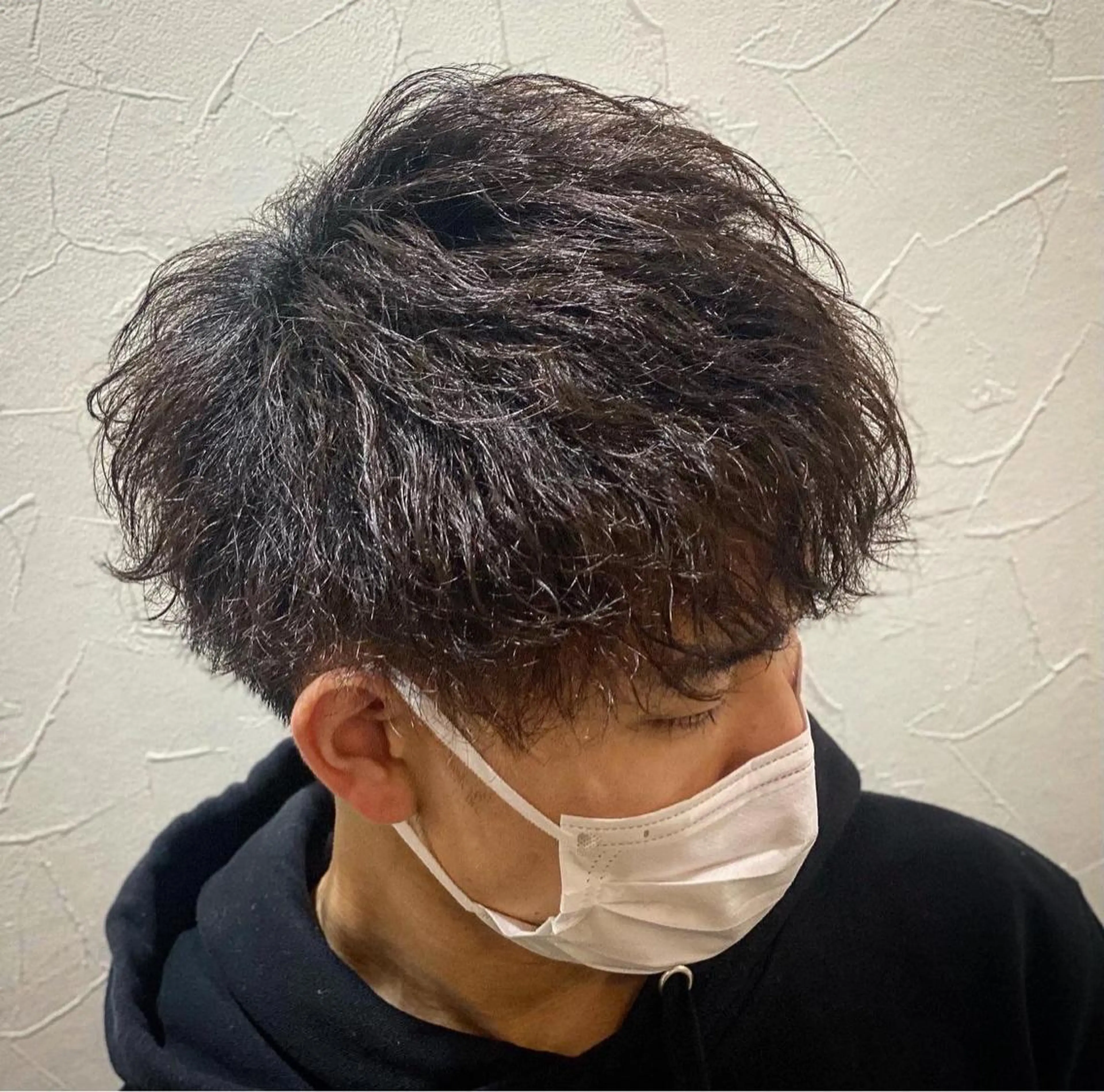 ショート パーマ メンズ 浅見 天翔のヘアスタイル