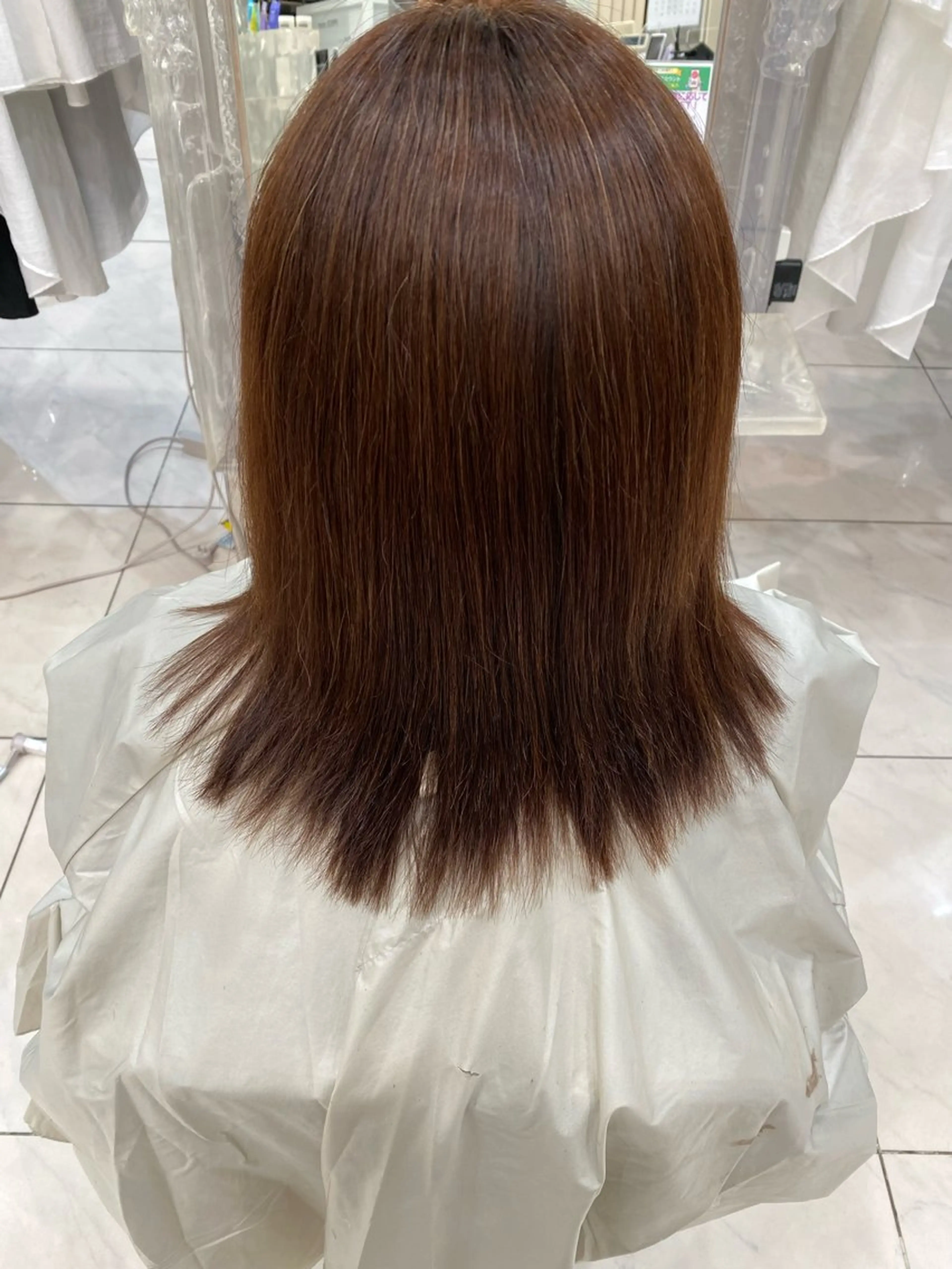 カラー 磯谷 怜寿のヘアスタイル
