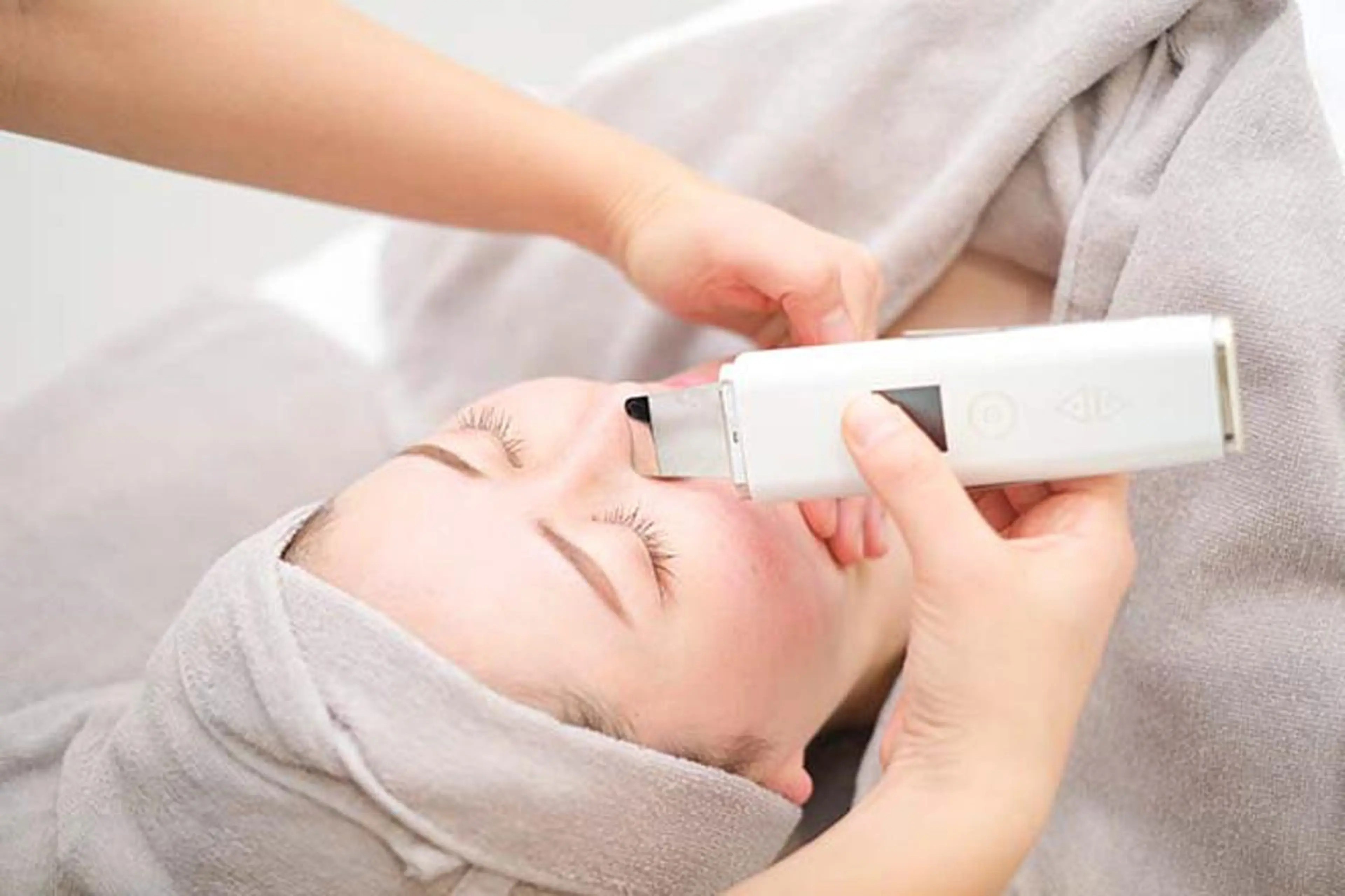 【ごわつき・化粧ノリ・くすみ】毛穴/角質除去★超音波エイジングケアフェイシャル　70分の写真