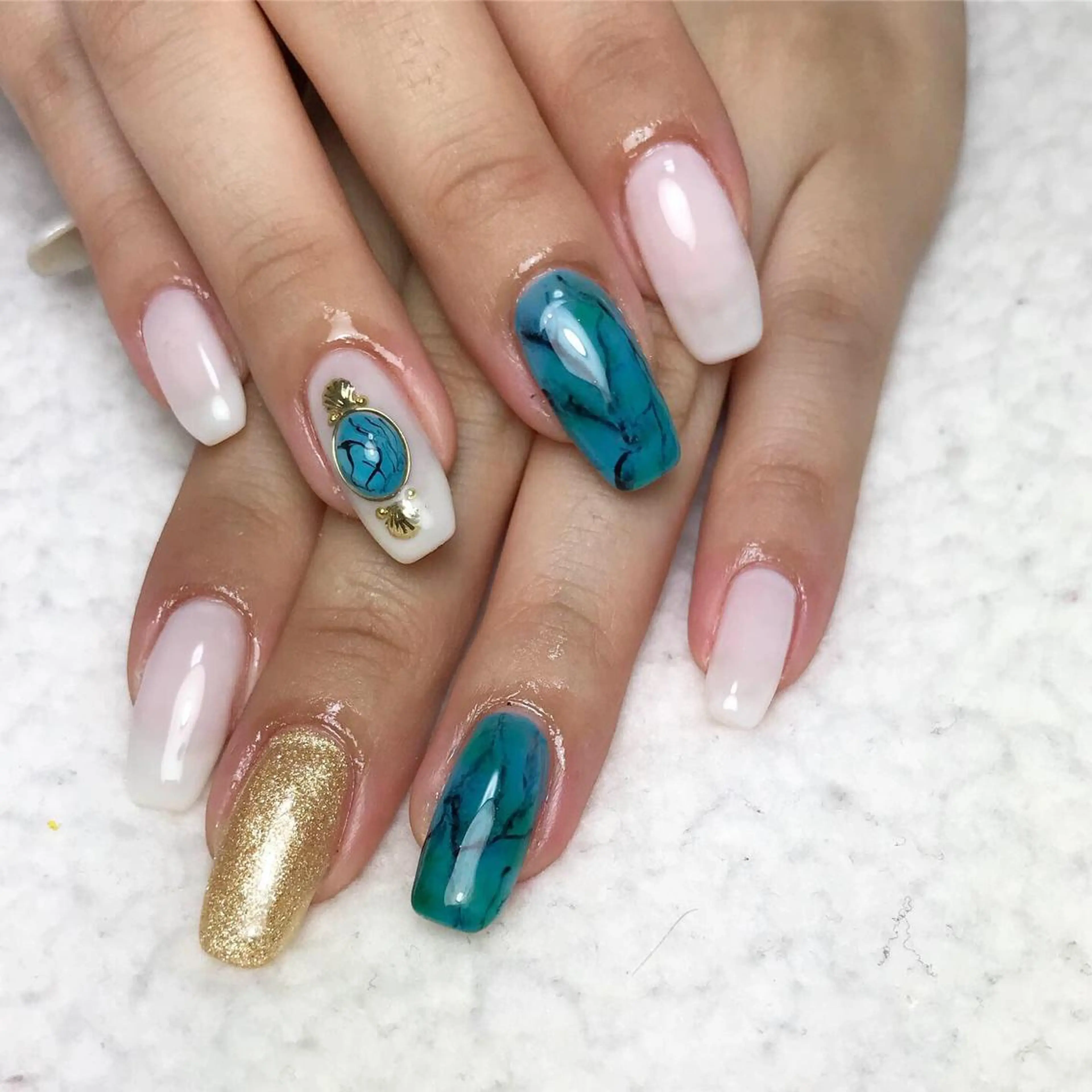 ネイル ハンドネイル COCO +のエステ・リラクイメージ