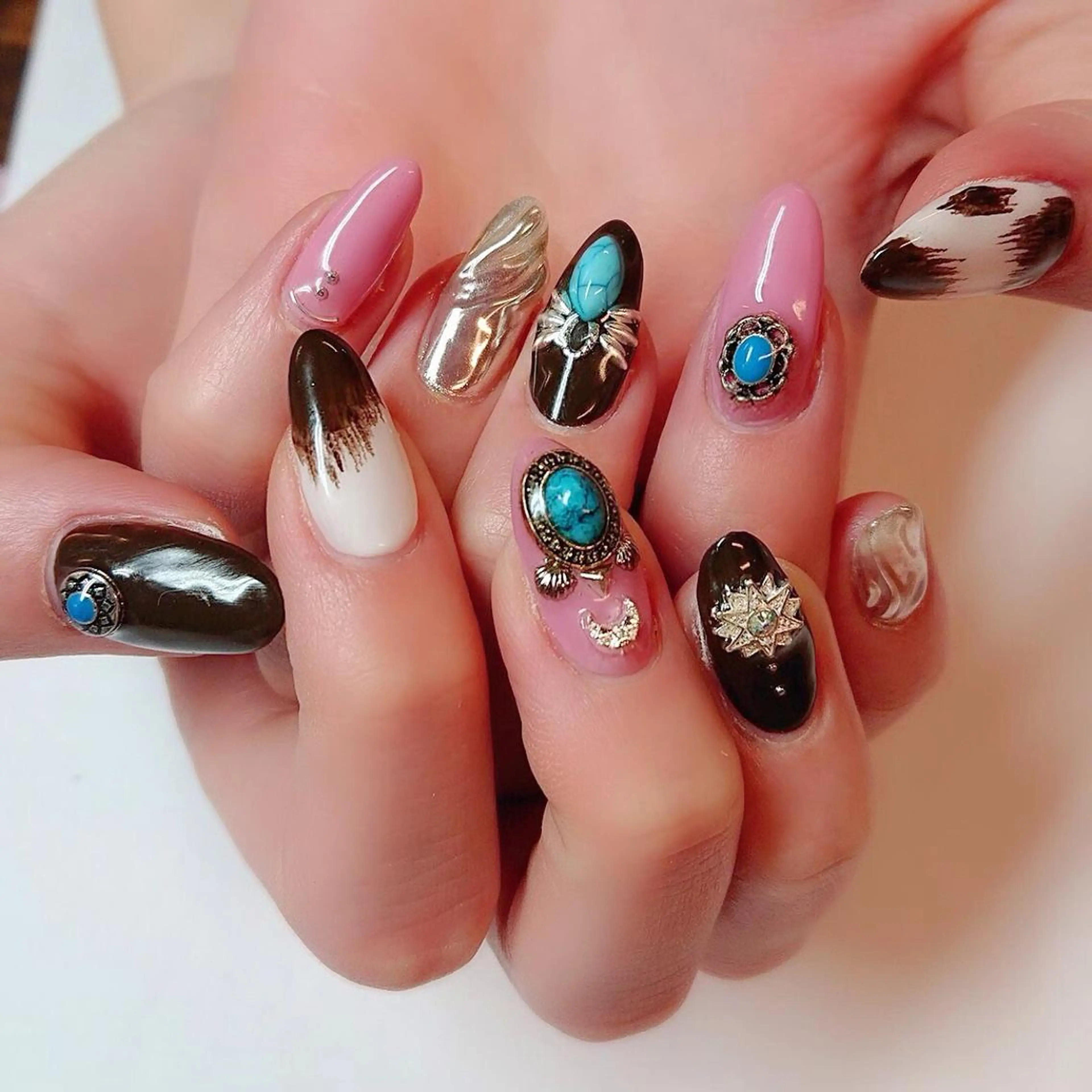 ネイル 🦋AYNIL🦋 ナチュラル専門店♥️のネイルデザイン