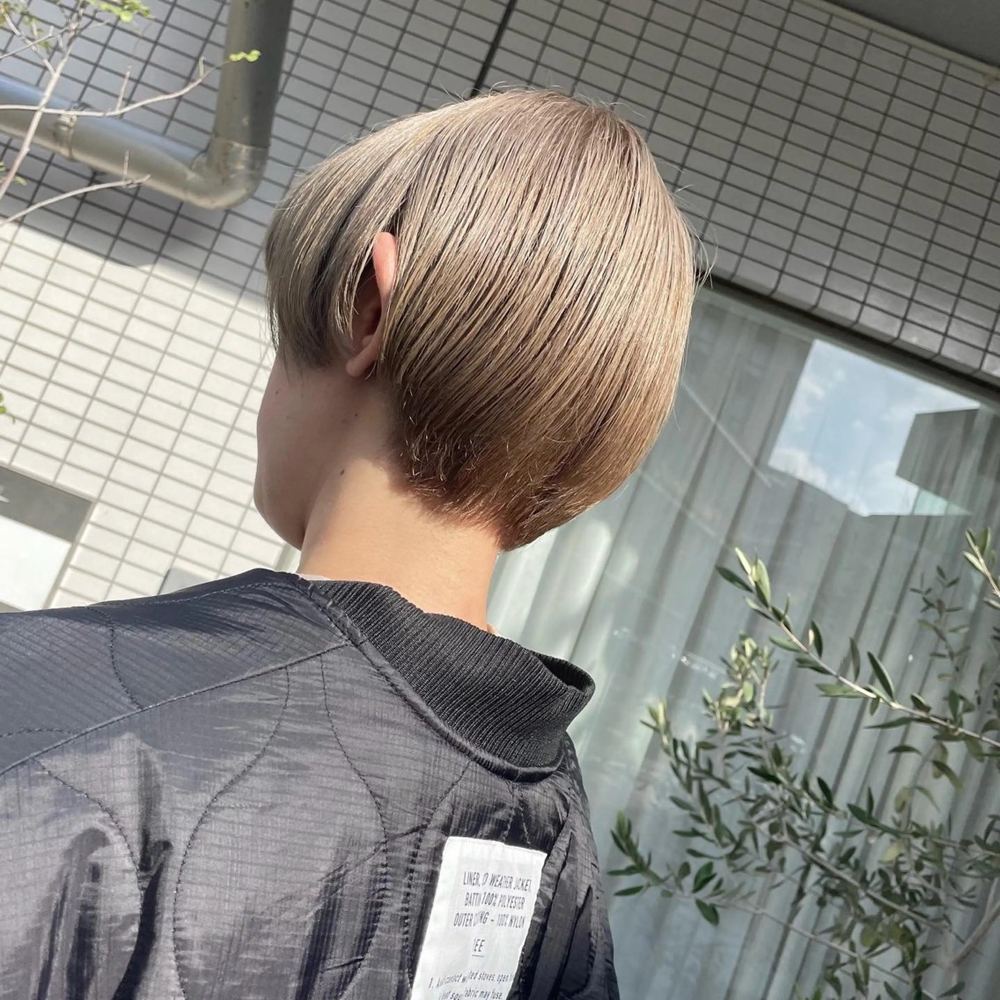 ショート カラー ハイトーンカラー fio マナミのヘアスタイル