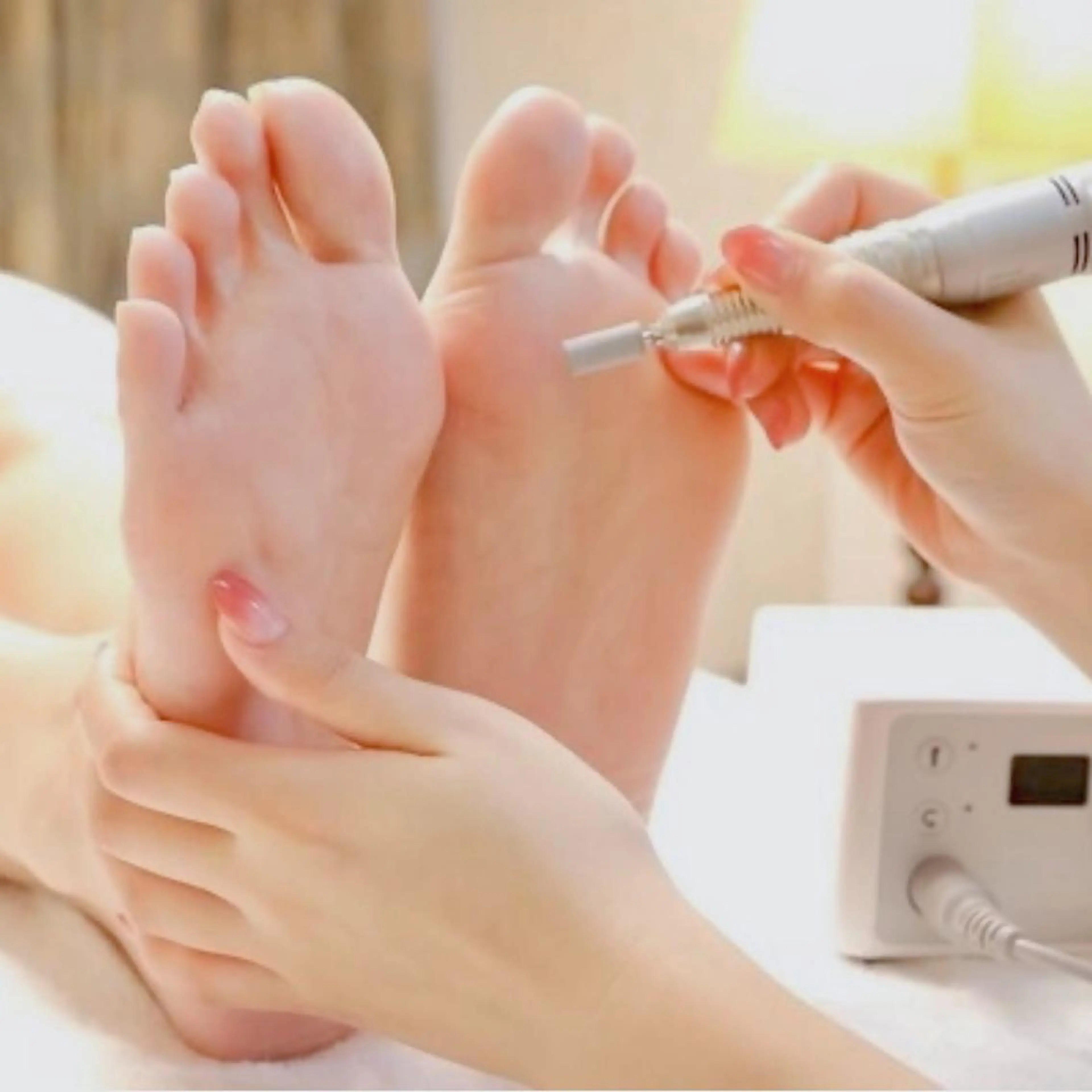 ネイル ROUN'　南 鈴沙のネイルデザイン