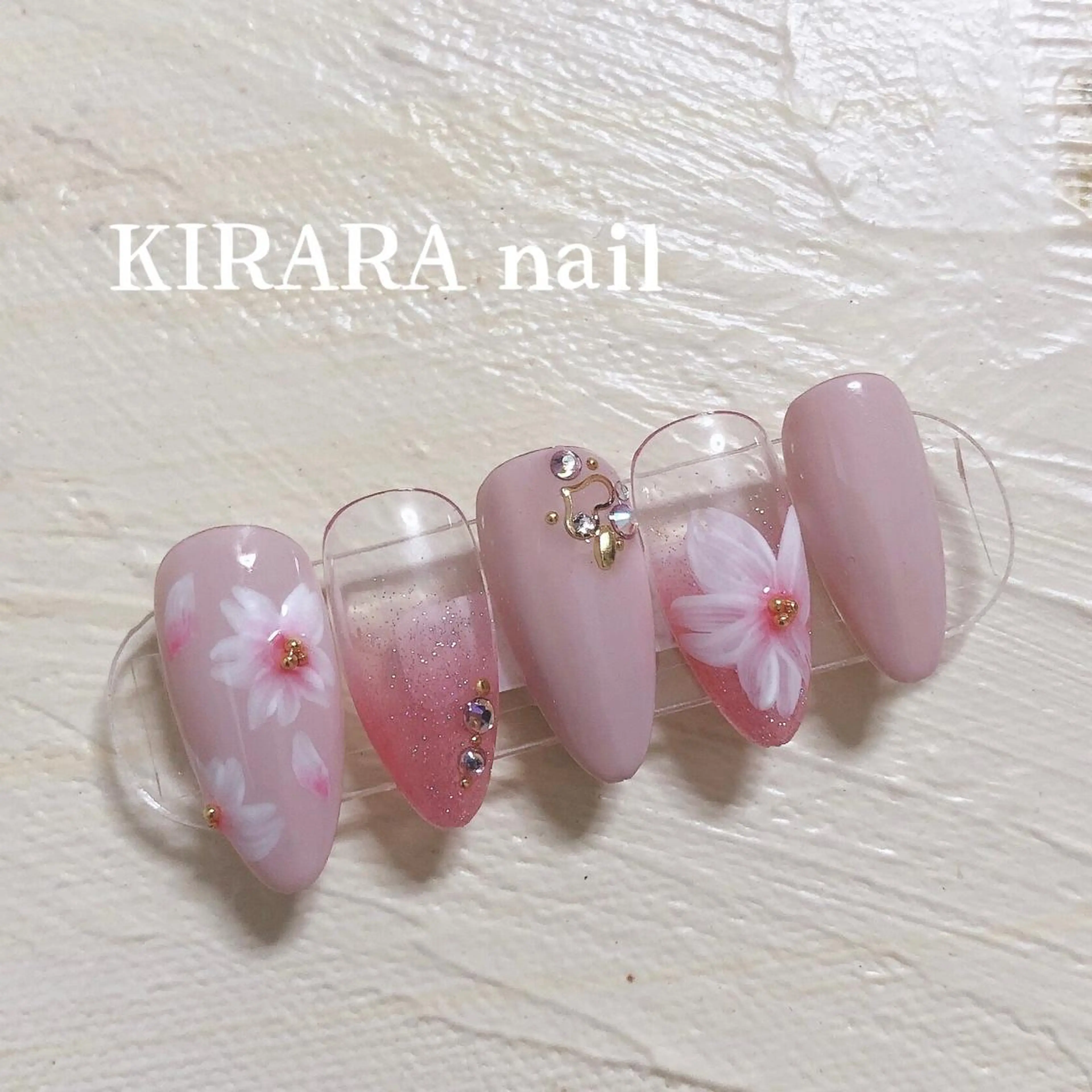 ネイル ハンドネイル KIRARA ネイルサロンのネイルデザイン