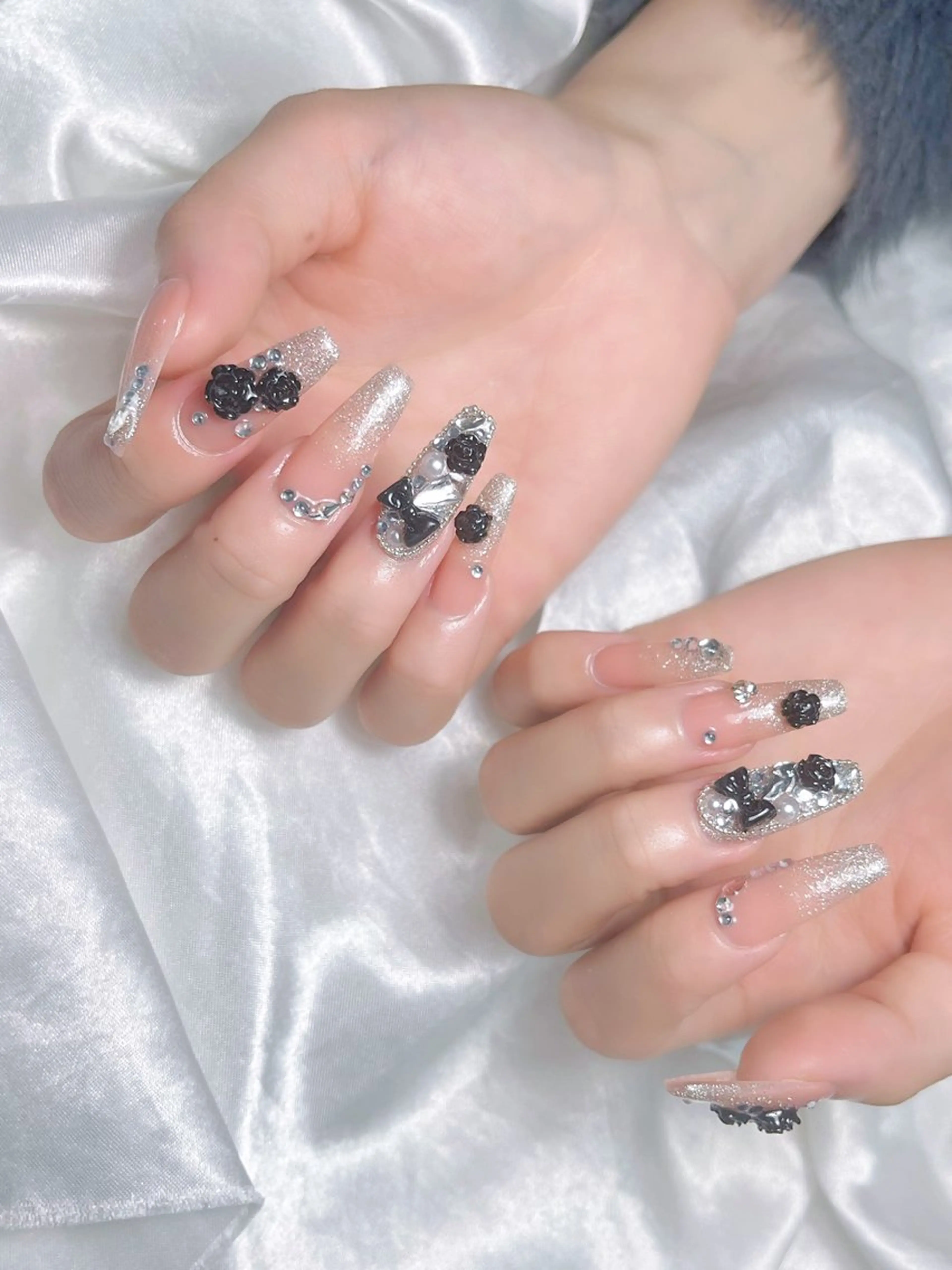 ネイル LEELA NAIL STUDIOのネイルデザイン