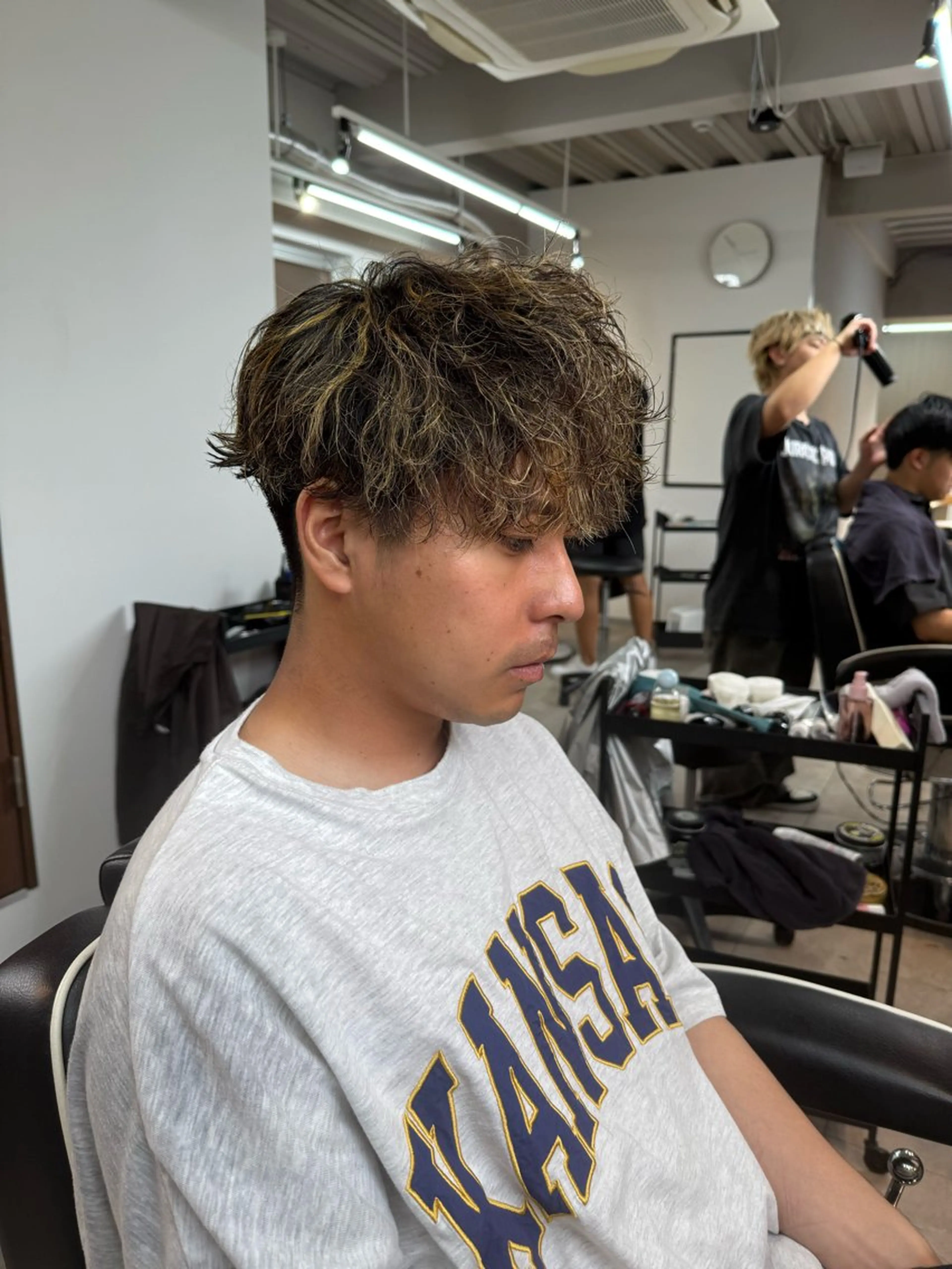 メンズ センターパート マッシュ スパイキーショート ヘアカラー 直毛改善特化美容師/ 大森雄貴のヘアスタイル